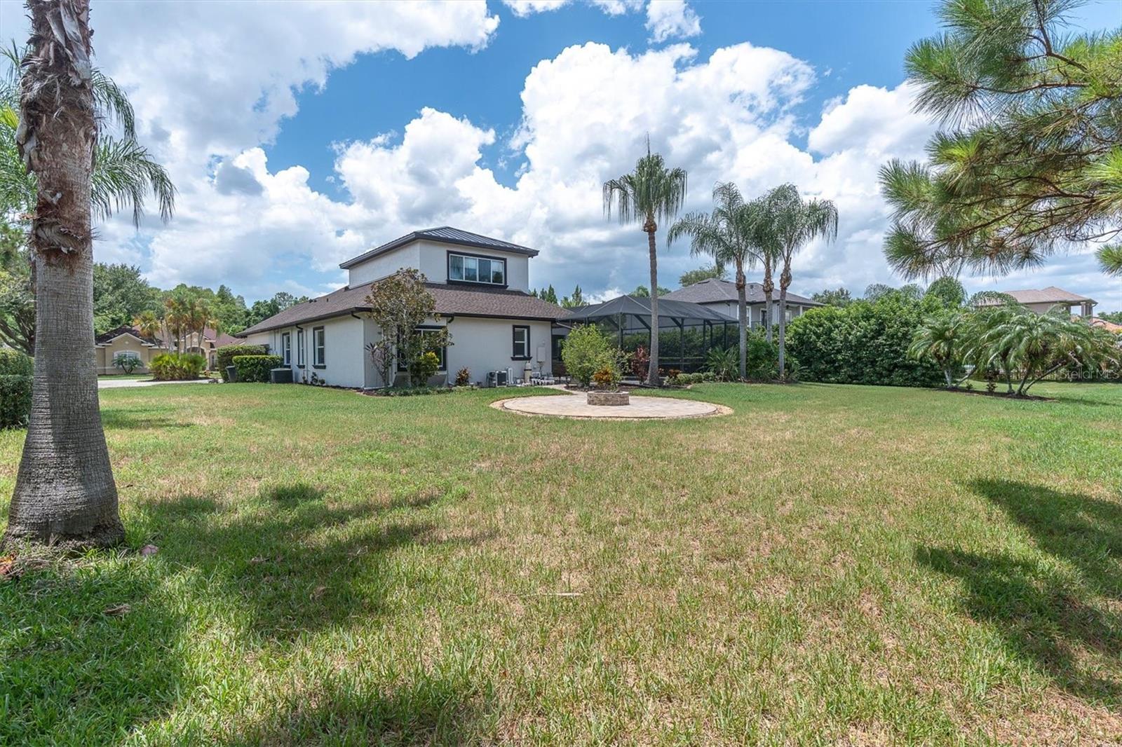 1526 LAKE POLO DR