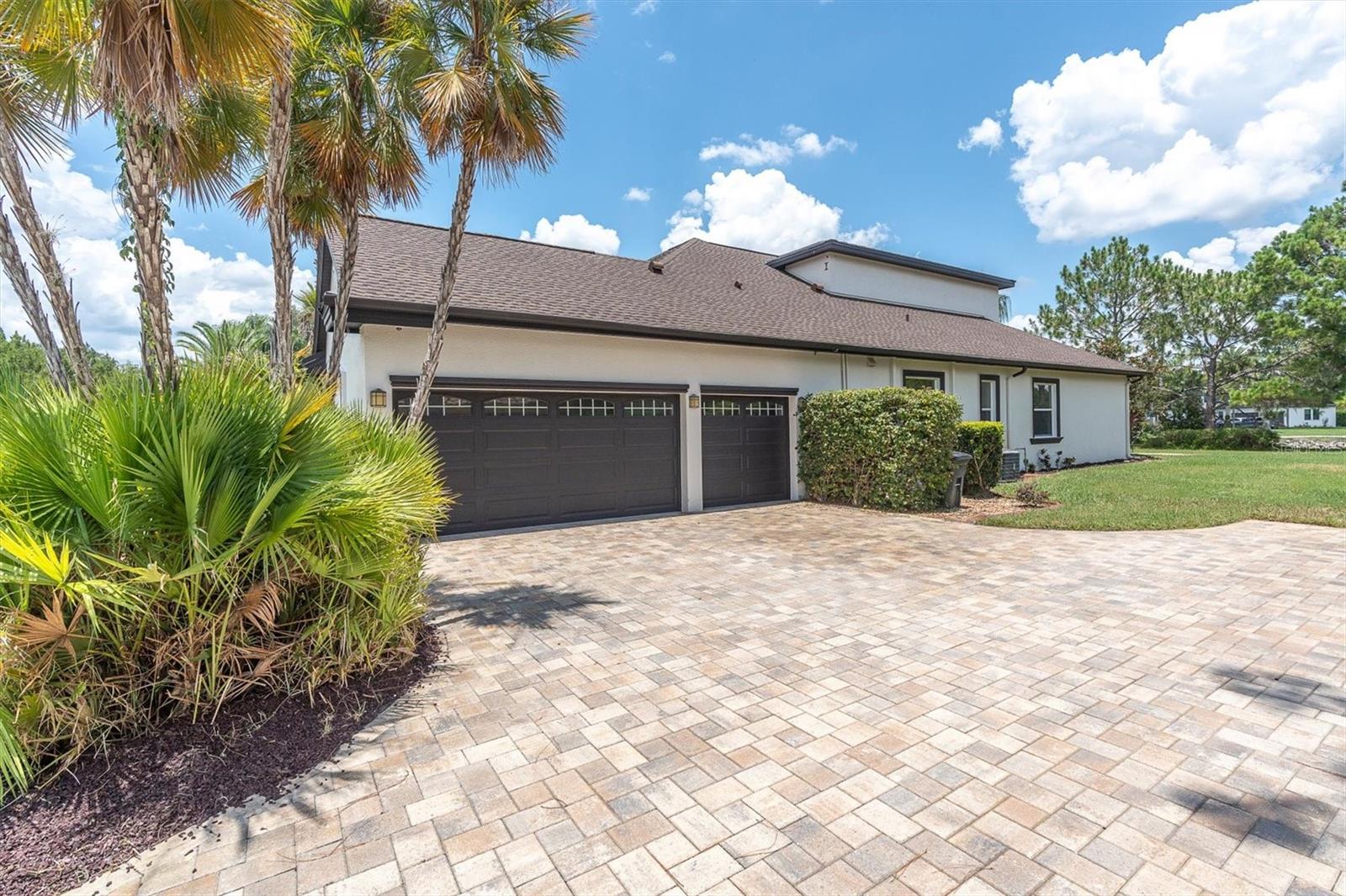 1526 LAKE POLO DR