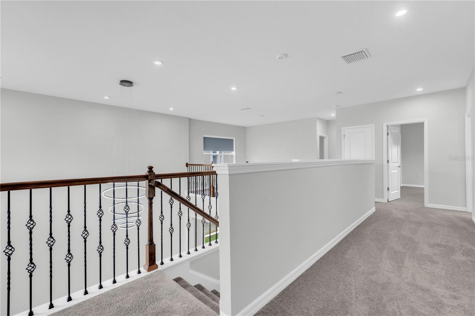 2769 DUDLEY AVE