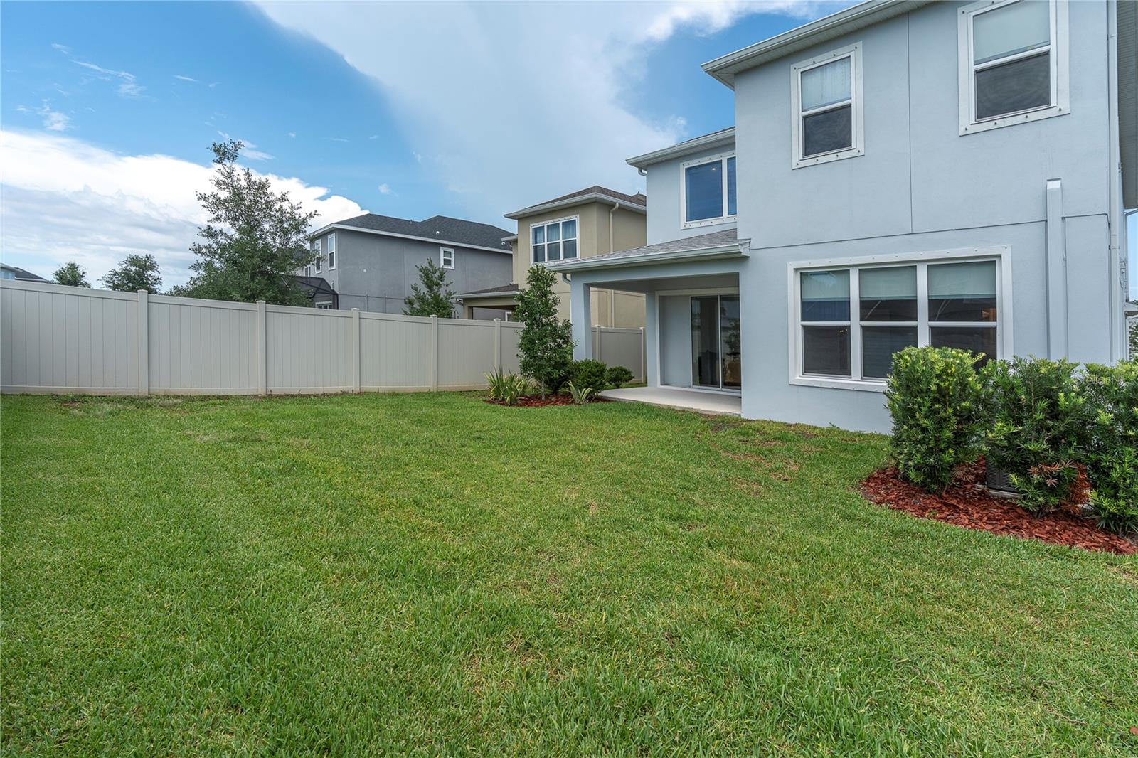 2769 DUDLEY AVE