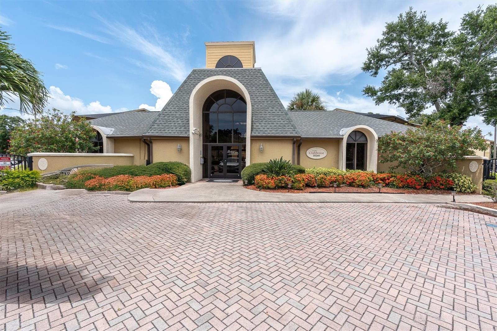 10103 SAILWINDS BLVD N #105