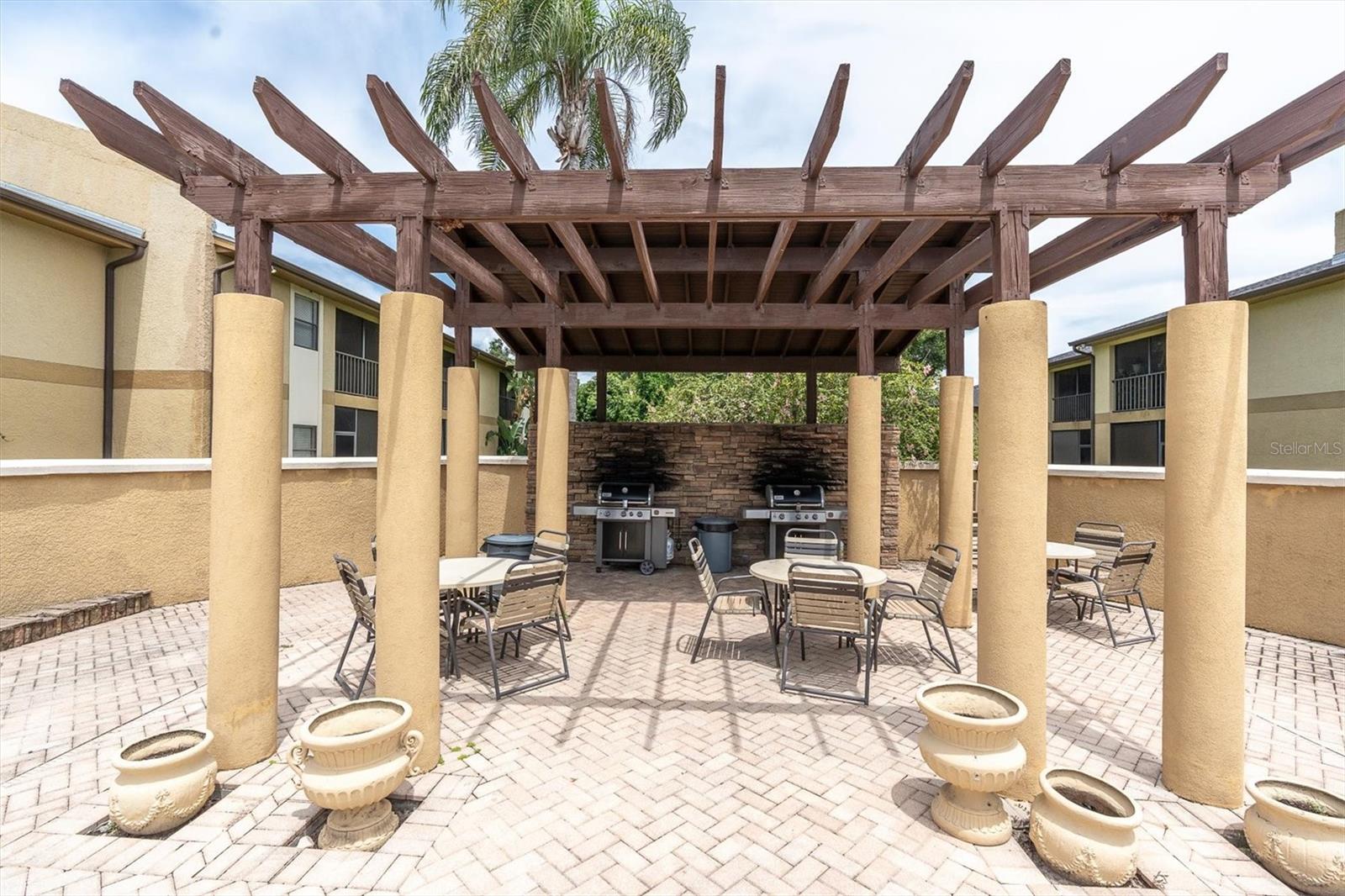 10103 SAILWINDS BLVD N #105