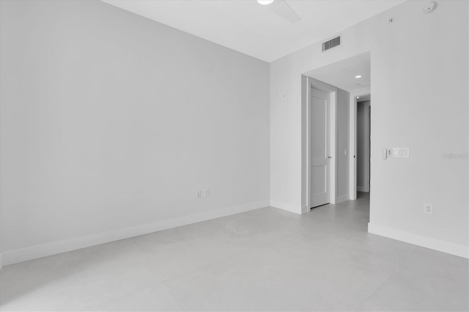 301 1ST ST S #3003