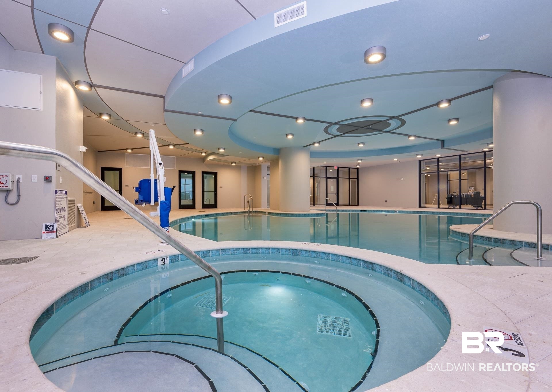 533 E Beach Boulevard 19AW1