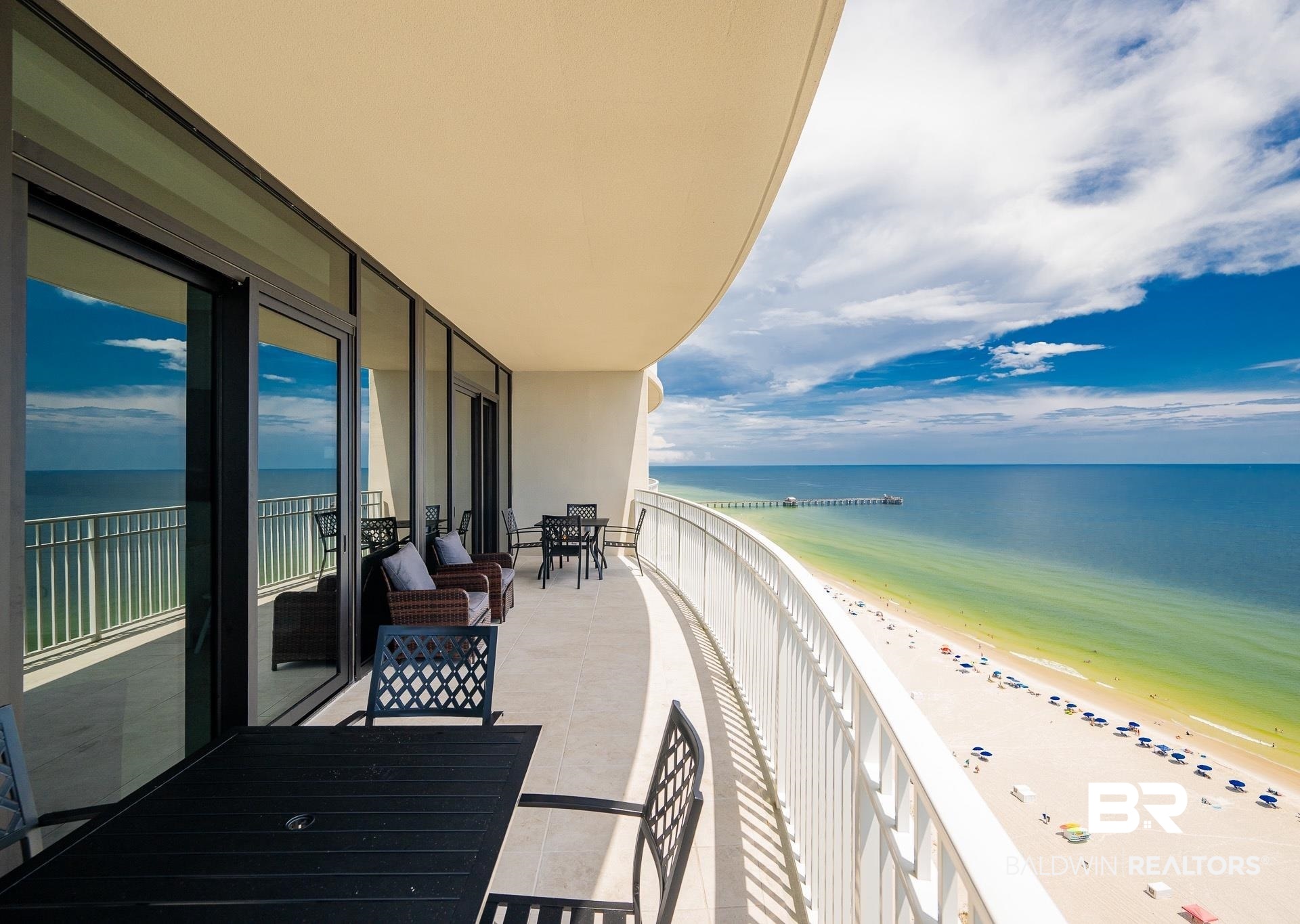 533 E Beach Boulevard 19AW1