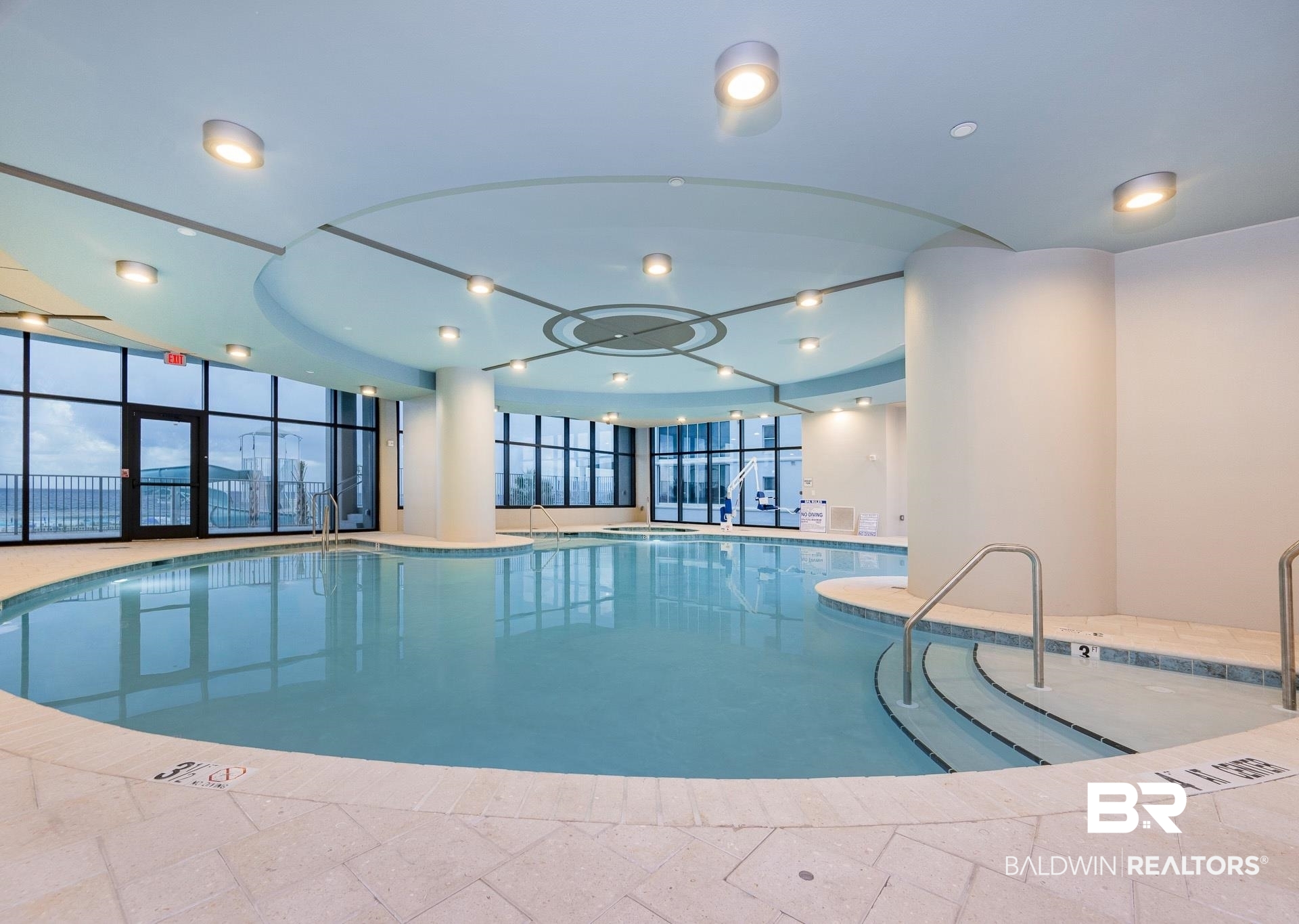 533 E Beach Boulevard 19AW1