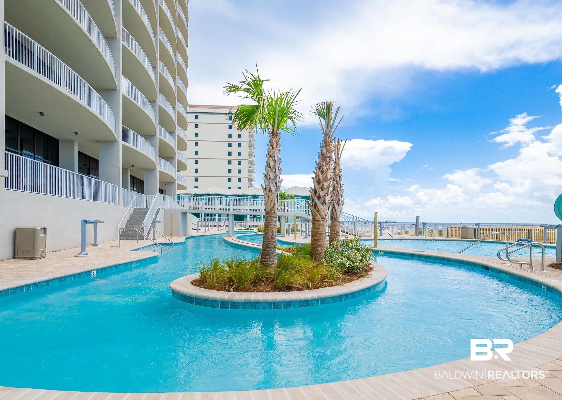 533 E Beach Boulevard 19AW1