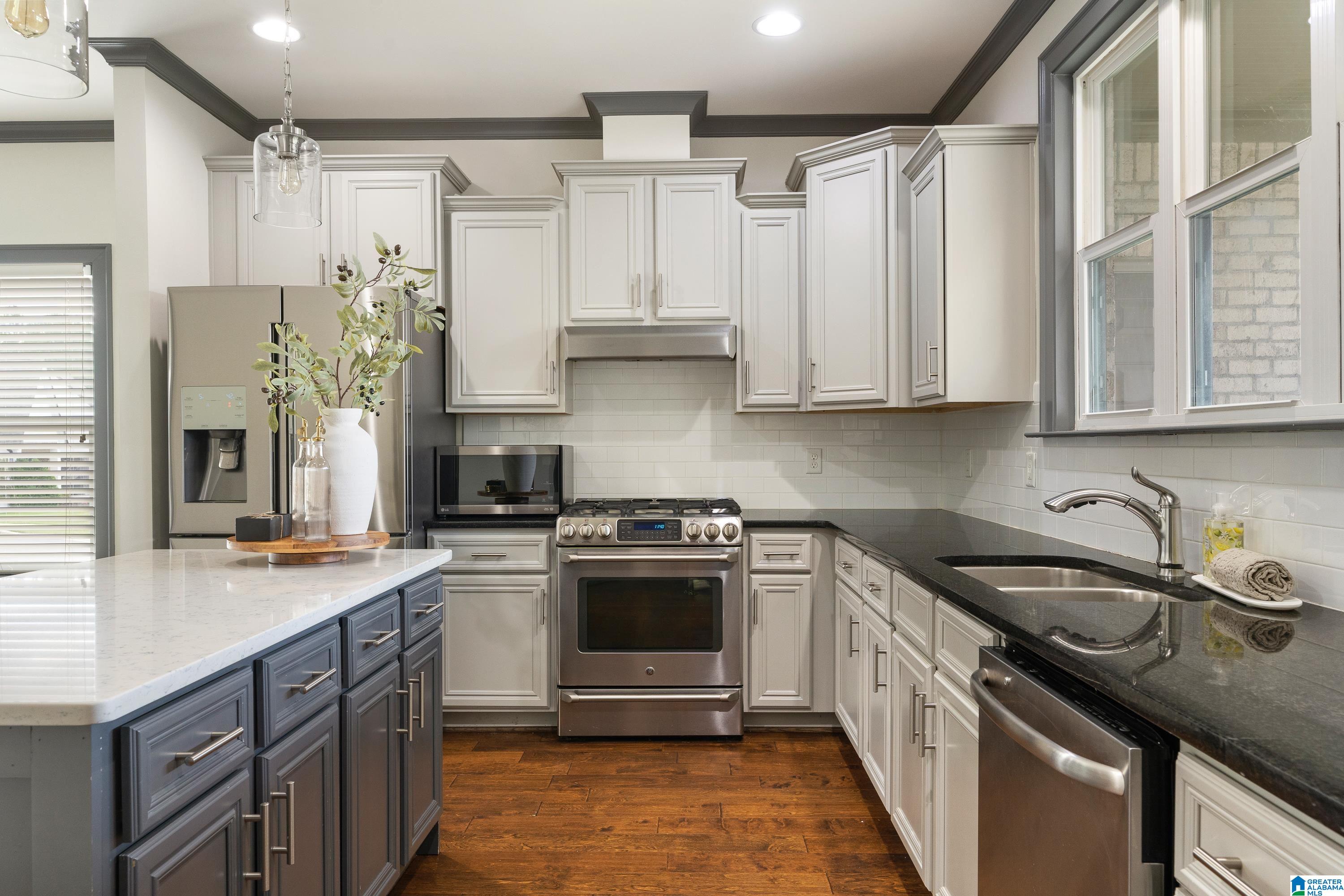 6651 WOODMERE CROSSING
