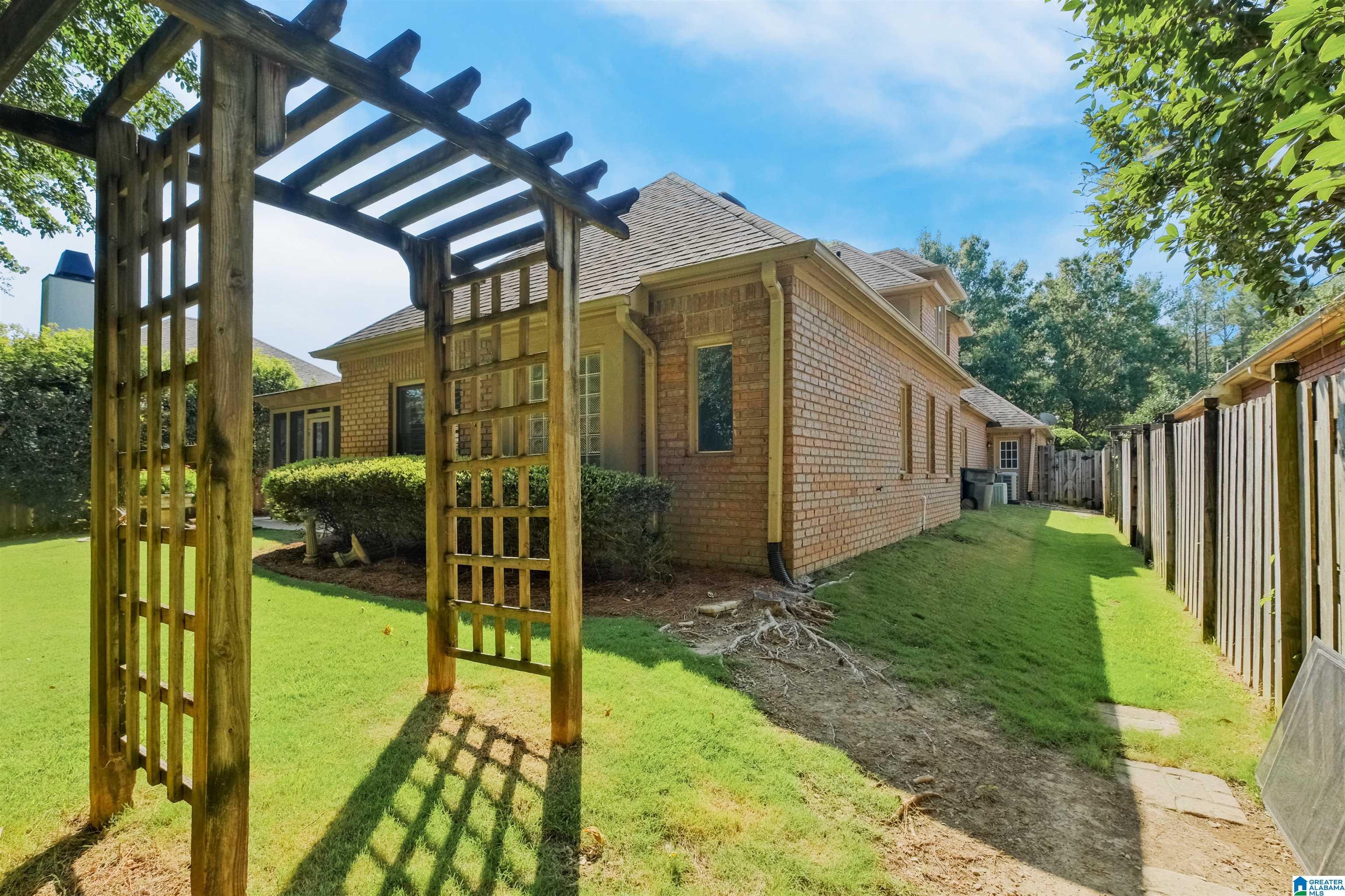 4022 VESTVIEW DRIVE