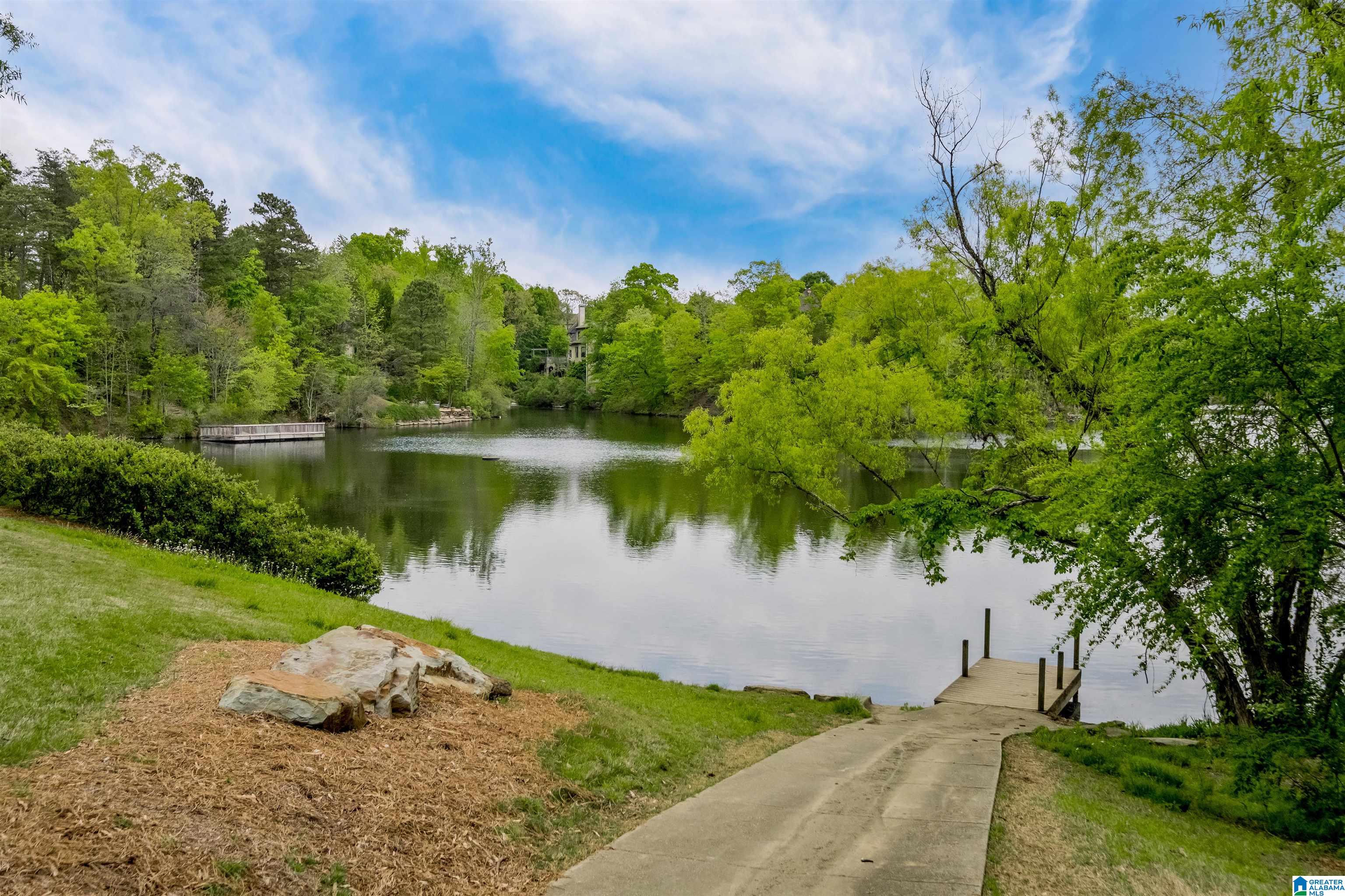 4022 VESTVIEW DRIVE