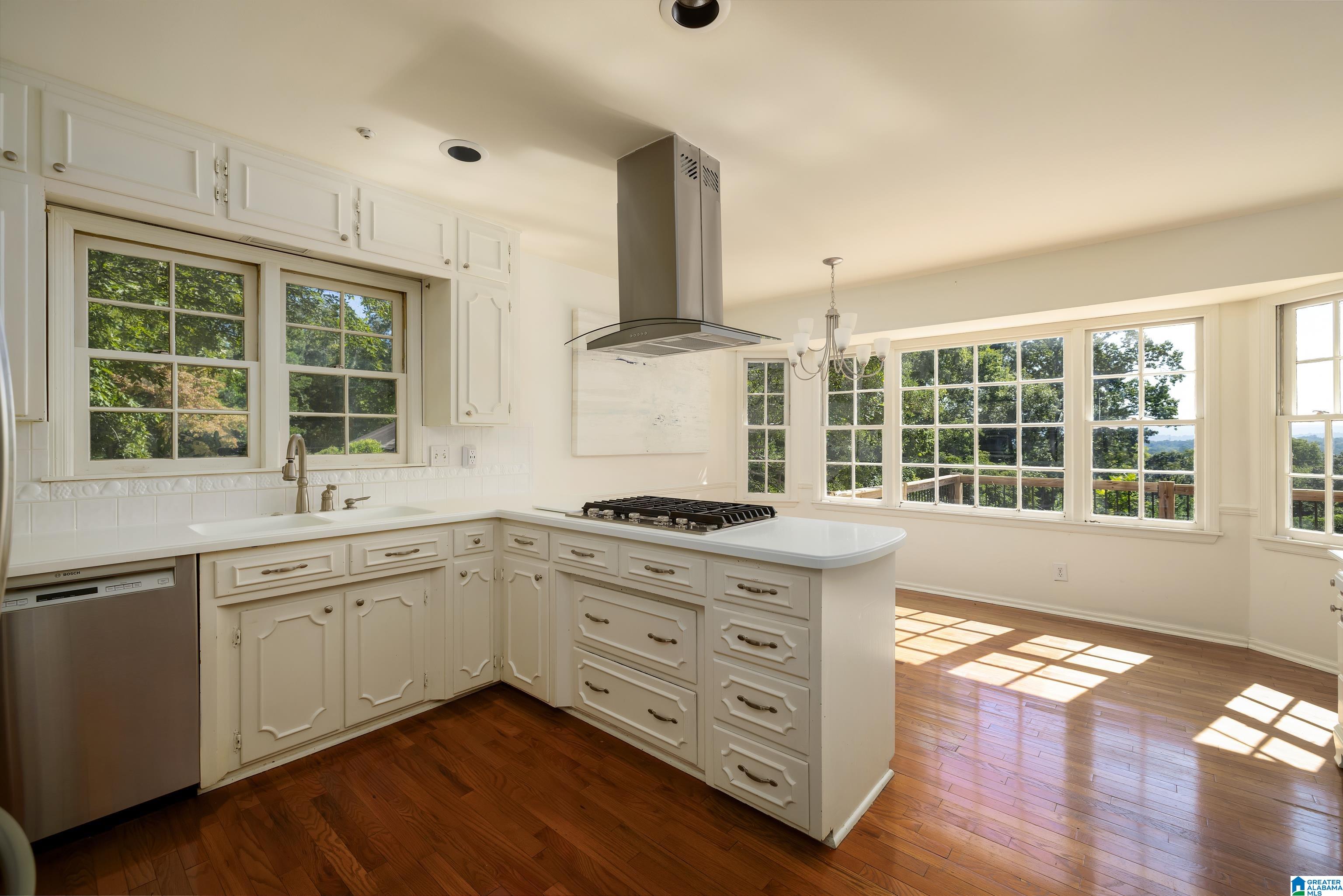 3041 RYECROFT ROAD