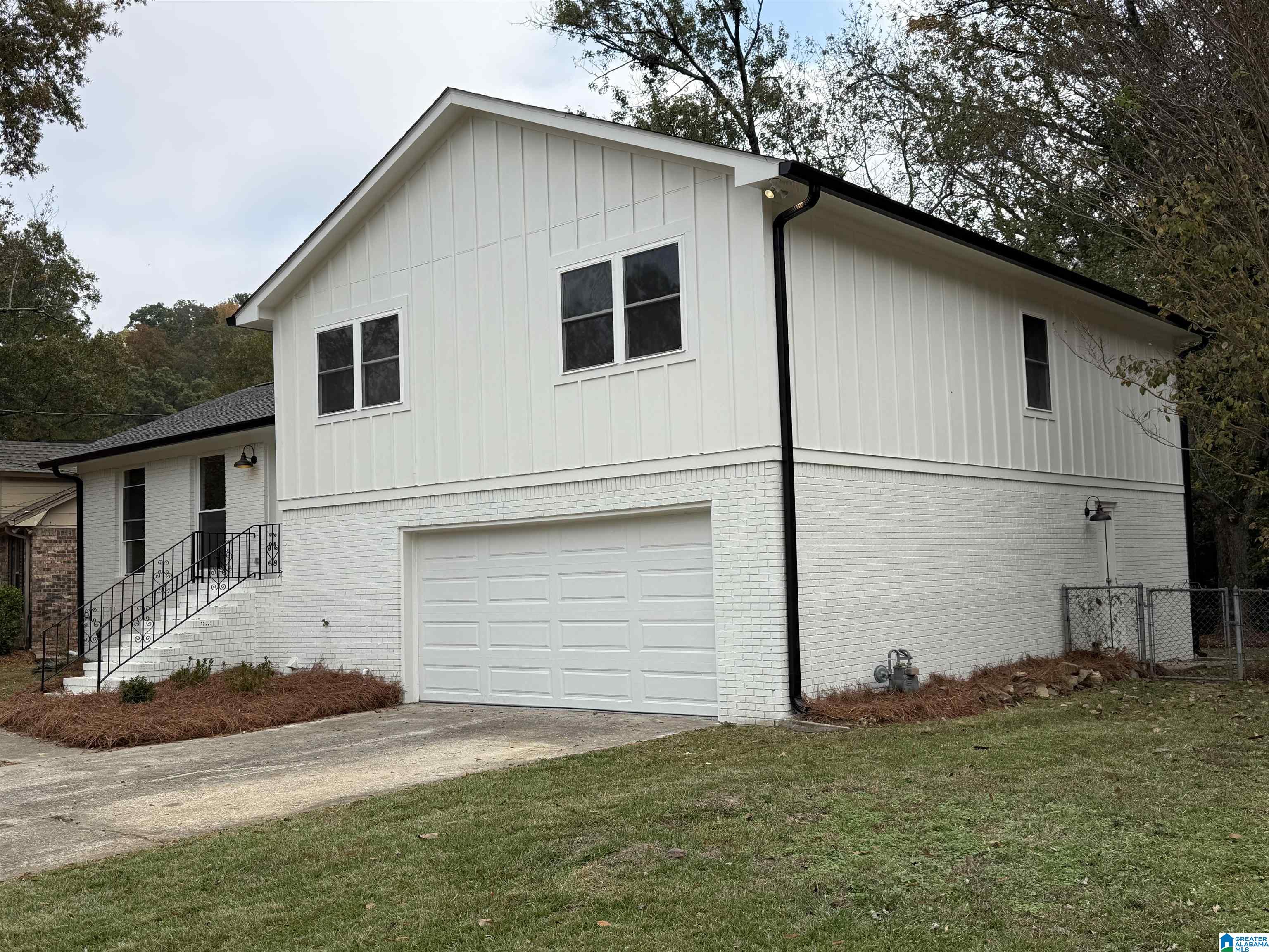 4161 CHURCHILL DRIVE