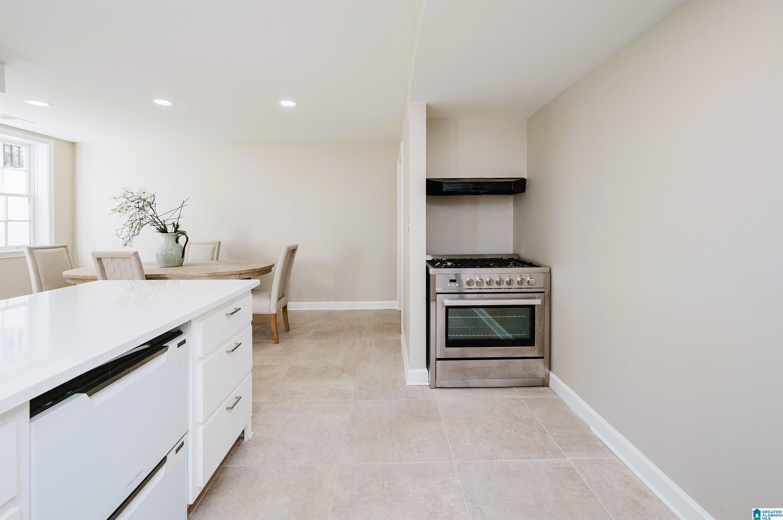 1773 DEO DARA DRIVE