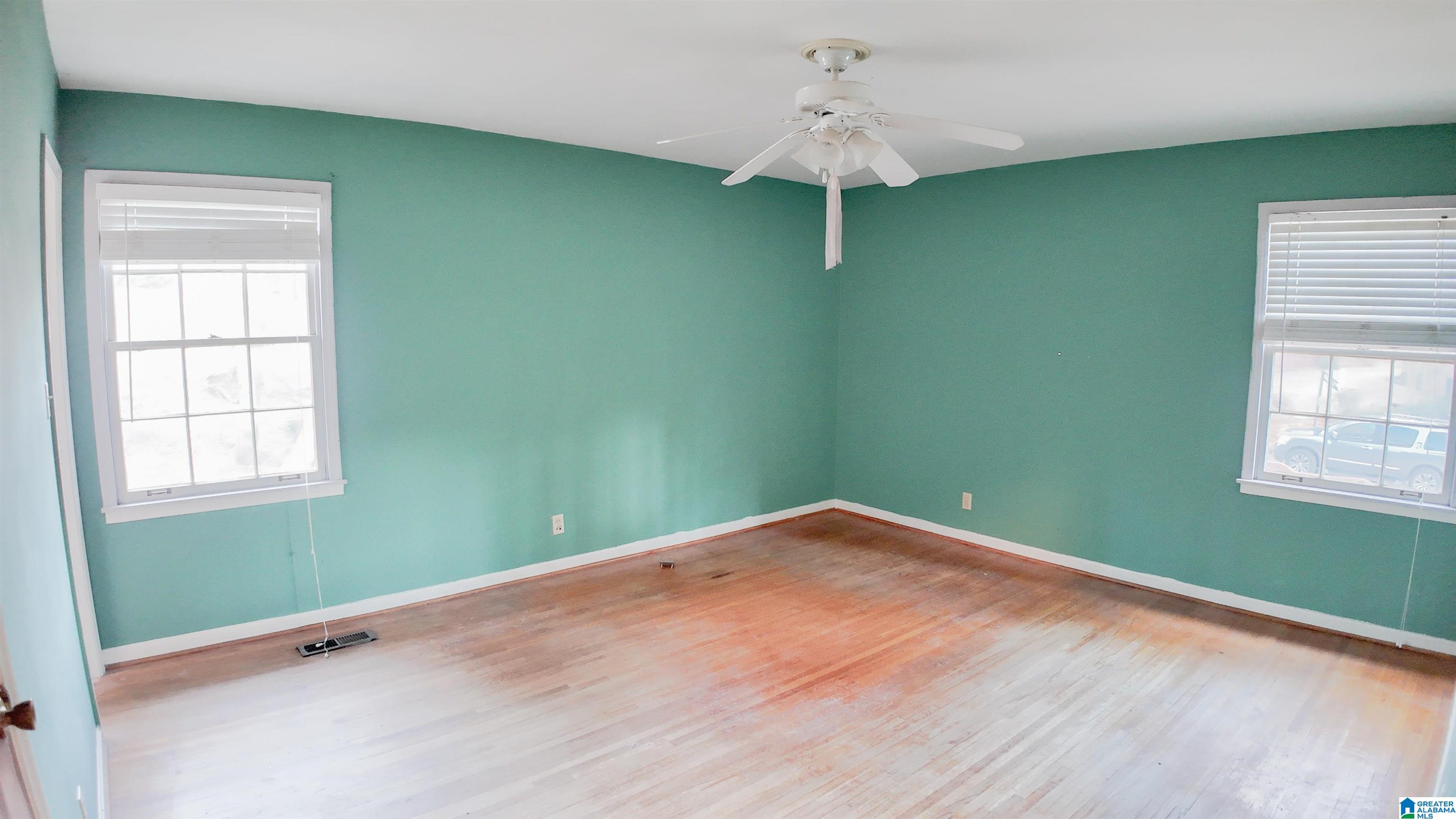 4025 ROYAL OAK COURT