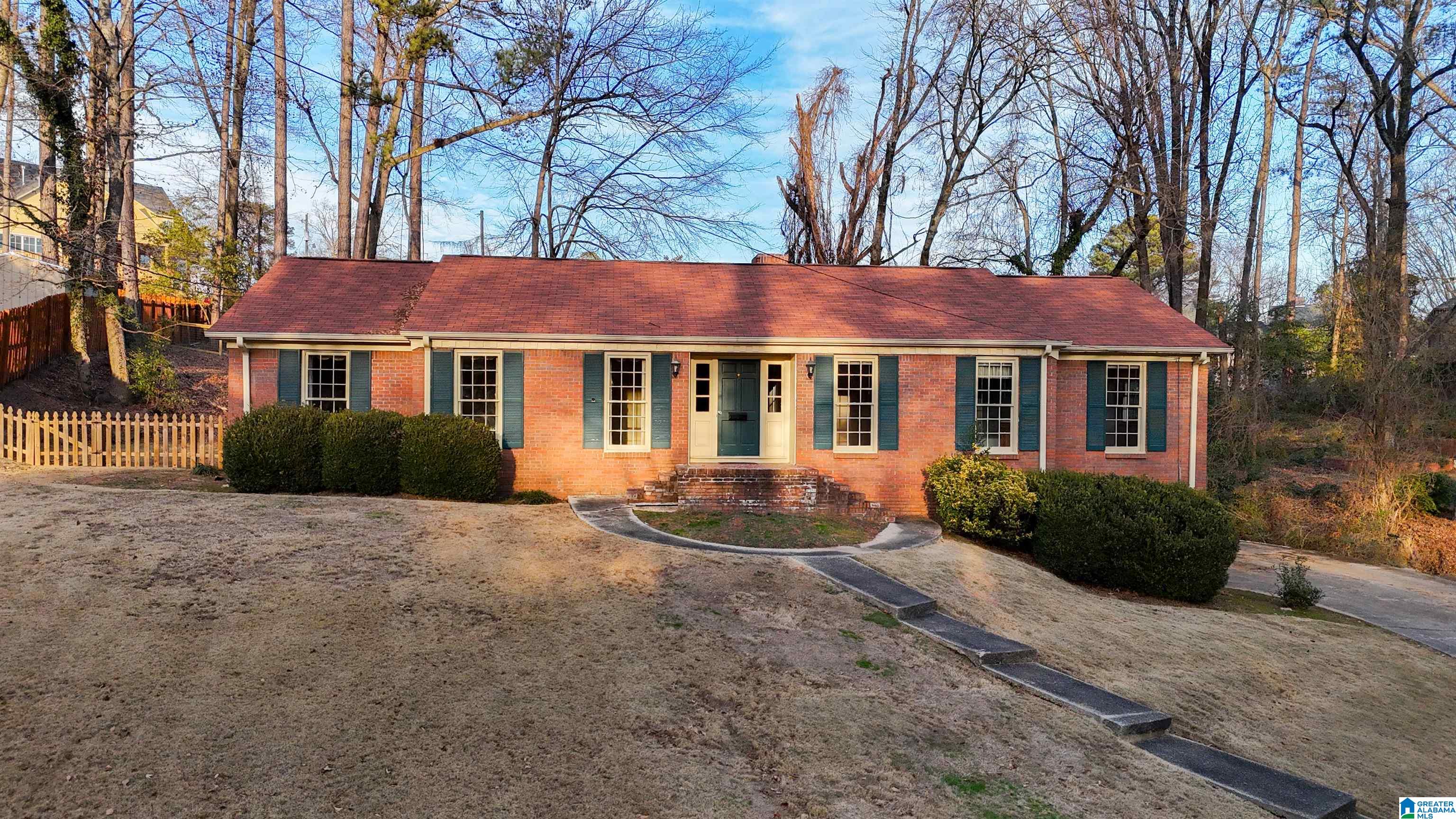 4025 ROYAL OAK COURT