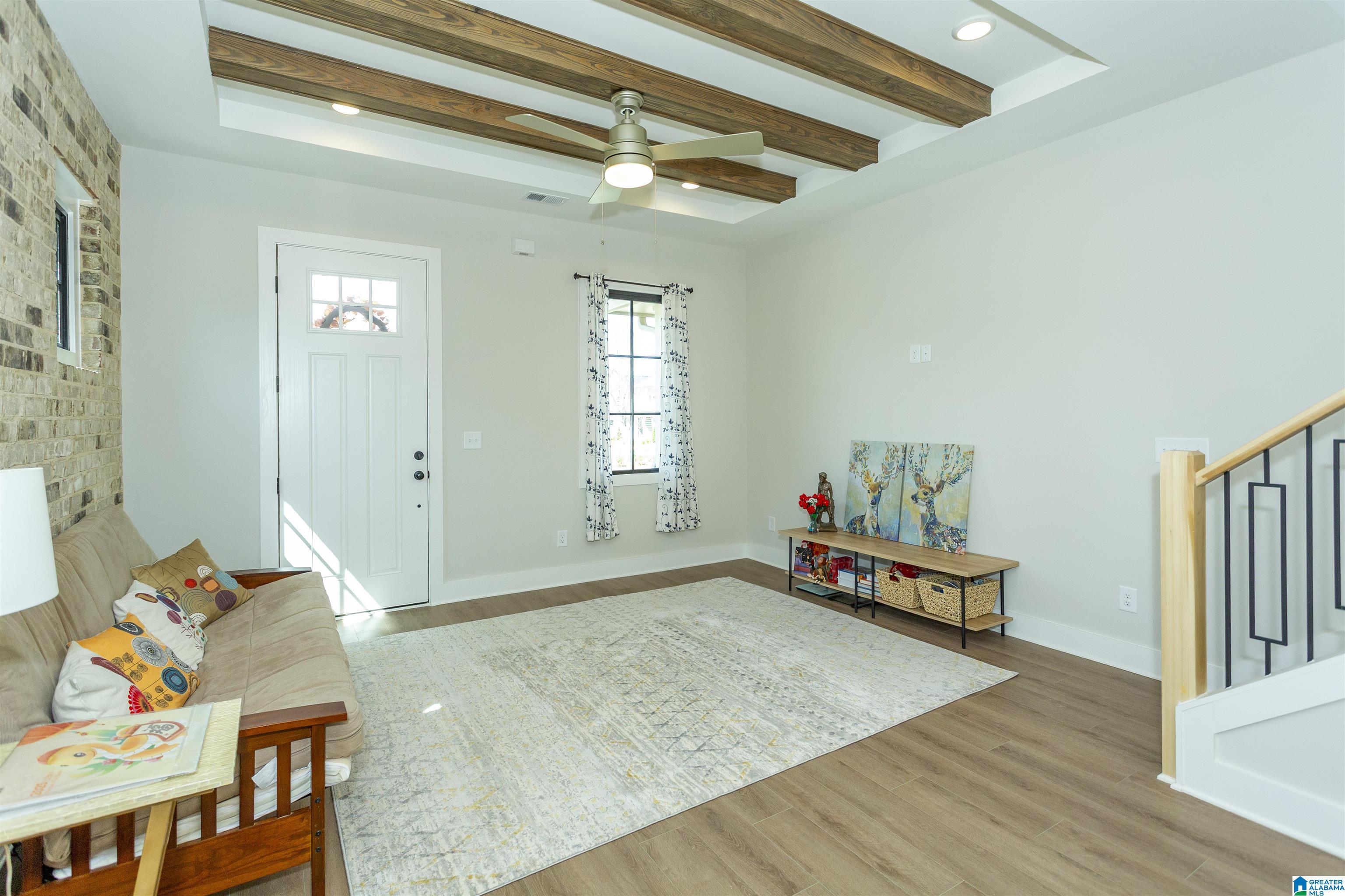 1168 WINDSOR SQUARE