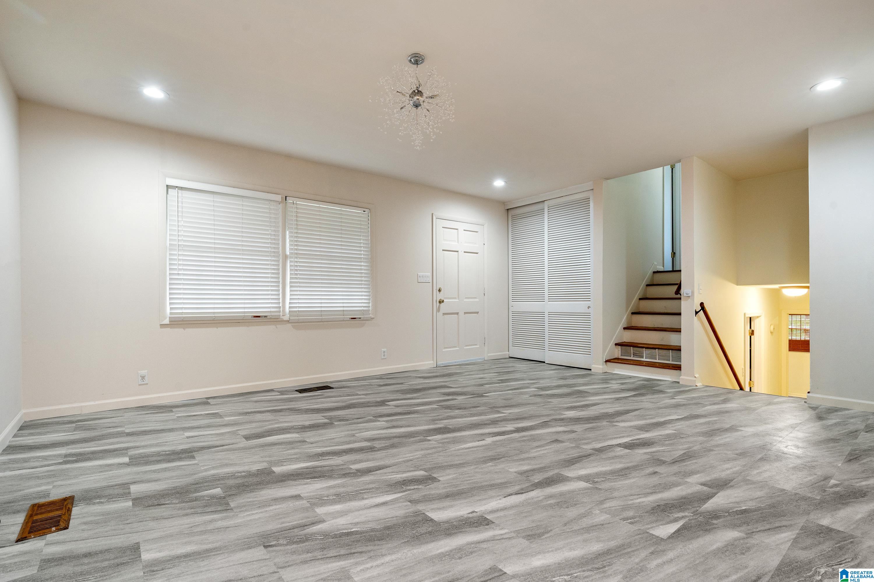 409 FERNCLIFF DRIVE