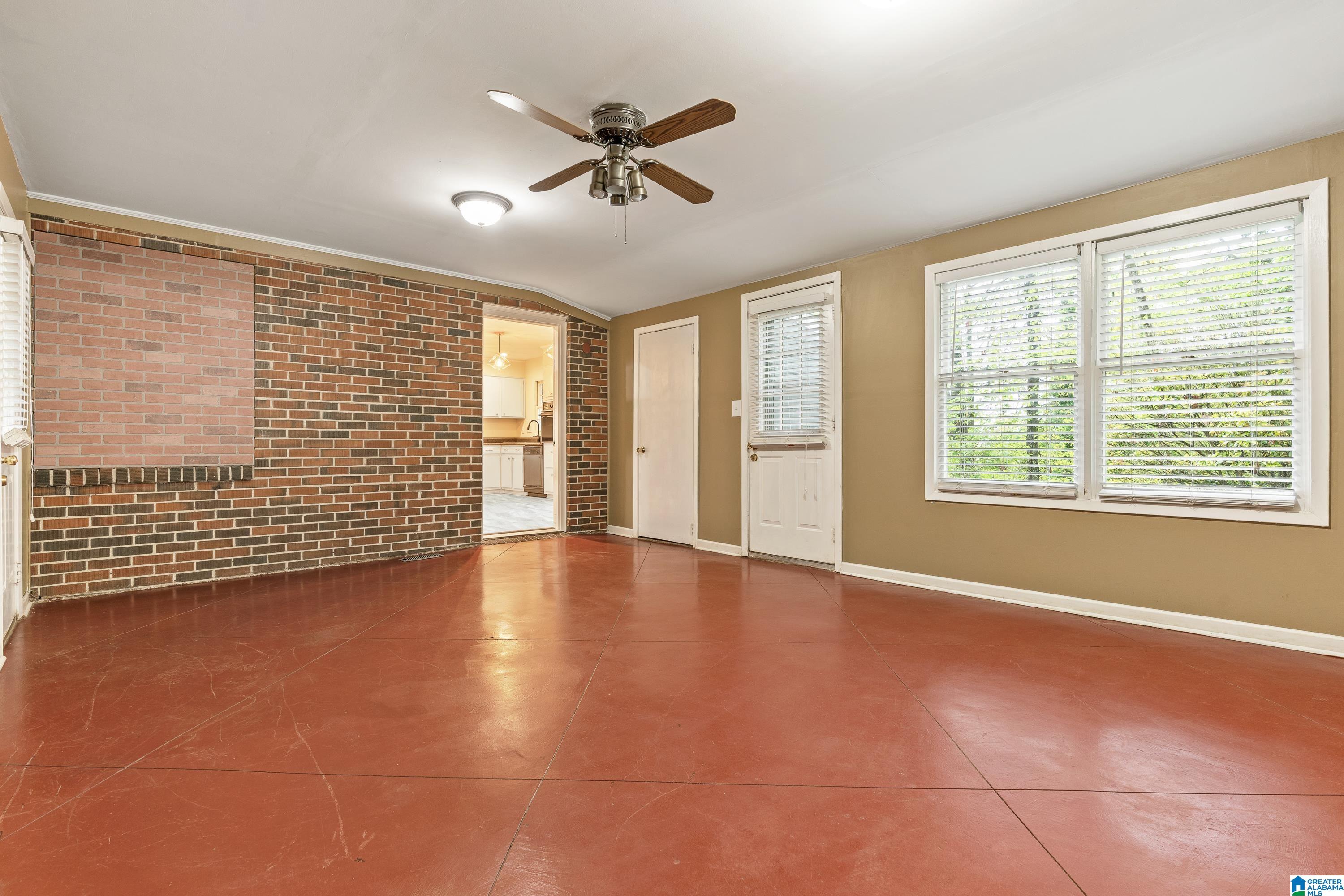 409 FERNCLIFF DRIVE
