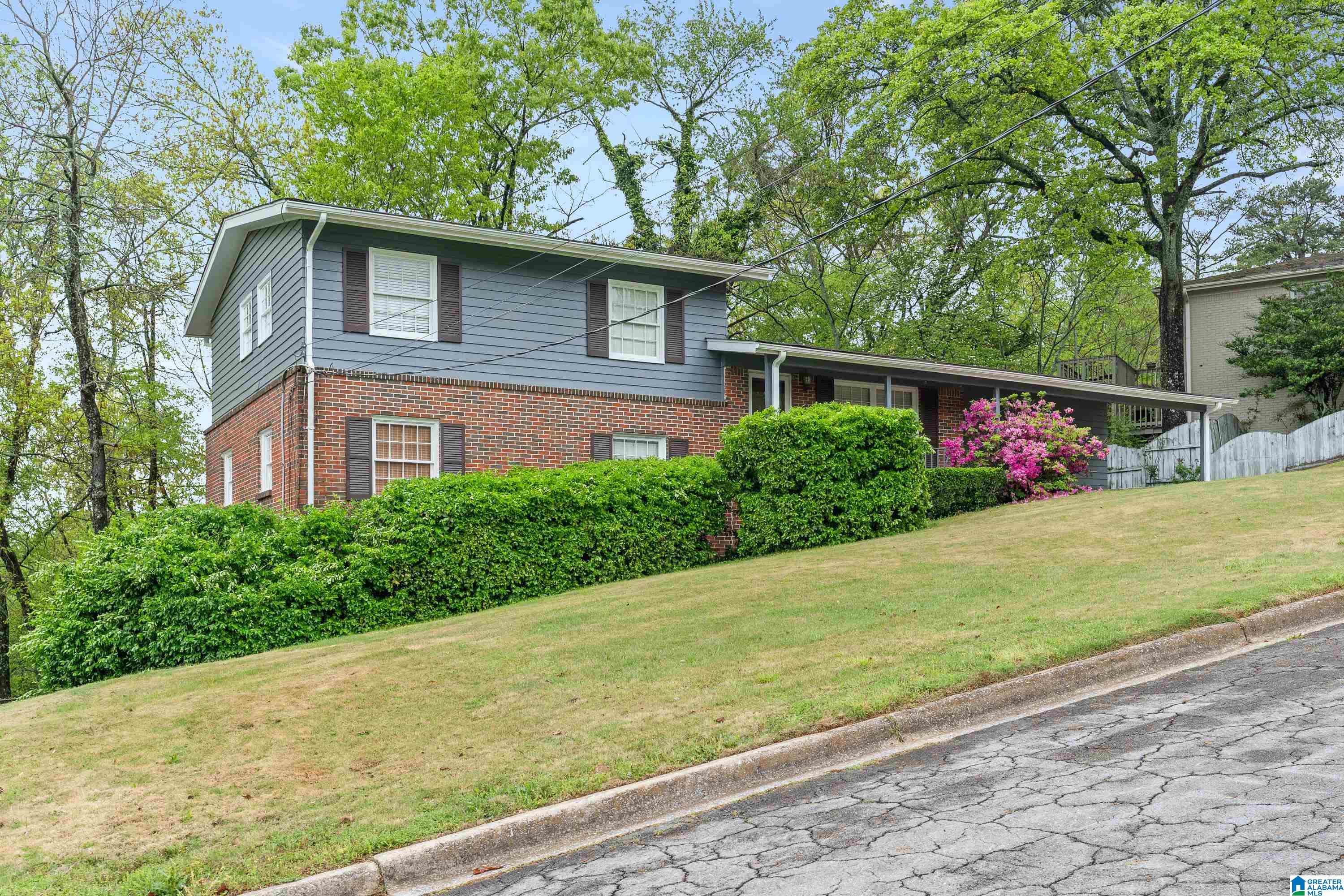 409 FERNCLIFF DRIVE