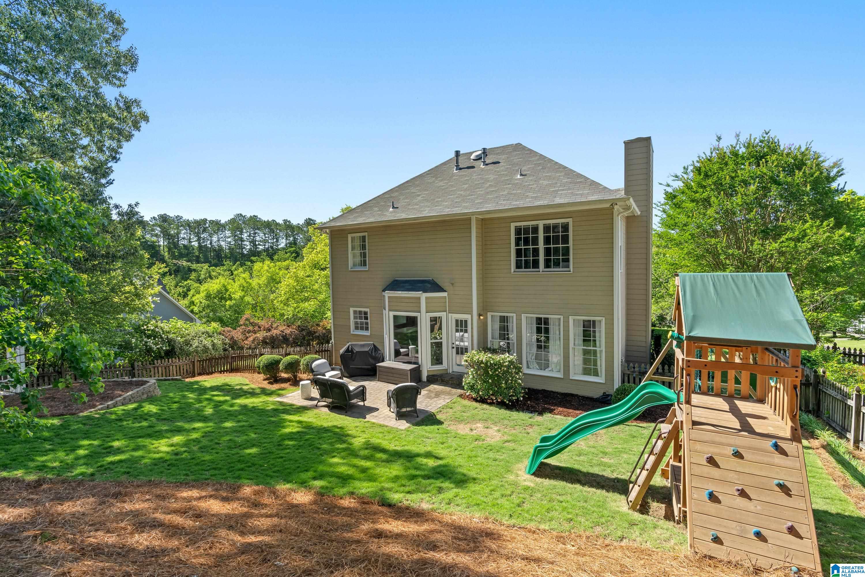 1709 WAKEFIELD DRIVE