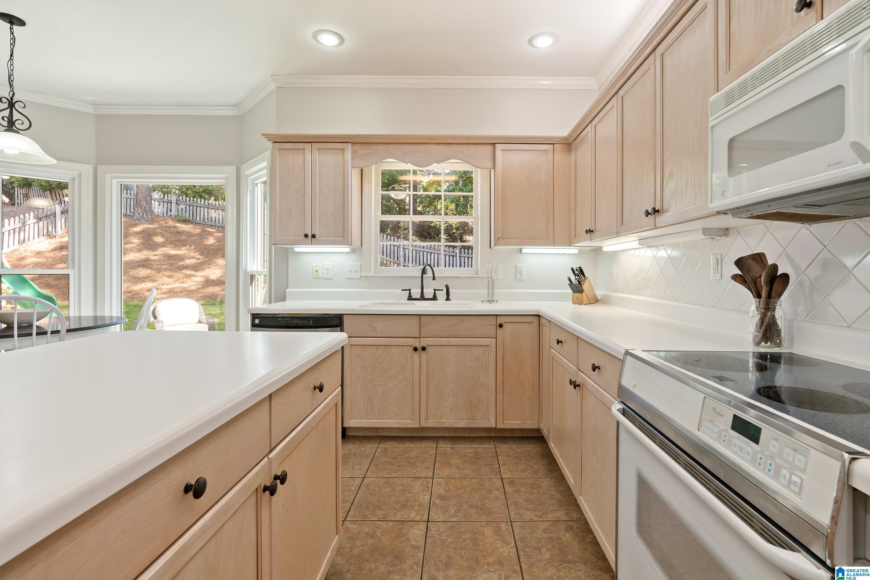 1709 WAKEFIELD DRIVE