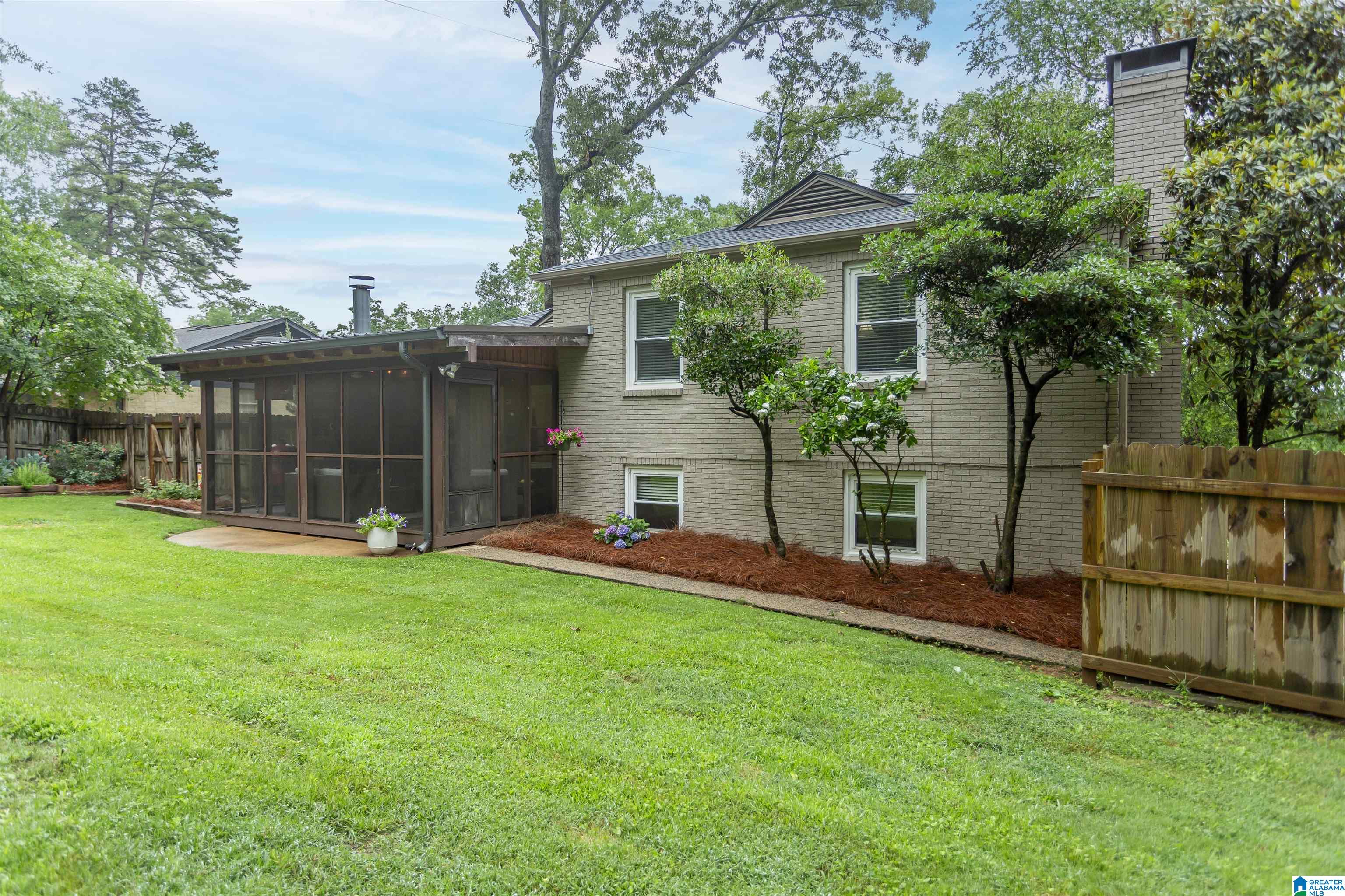 708 STAFFORDSHIRE DRIVE