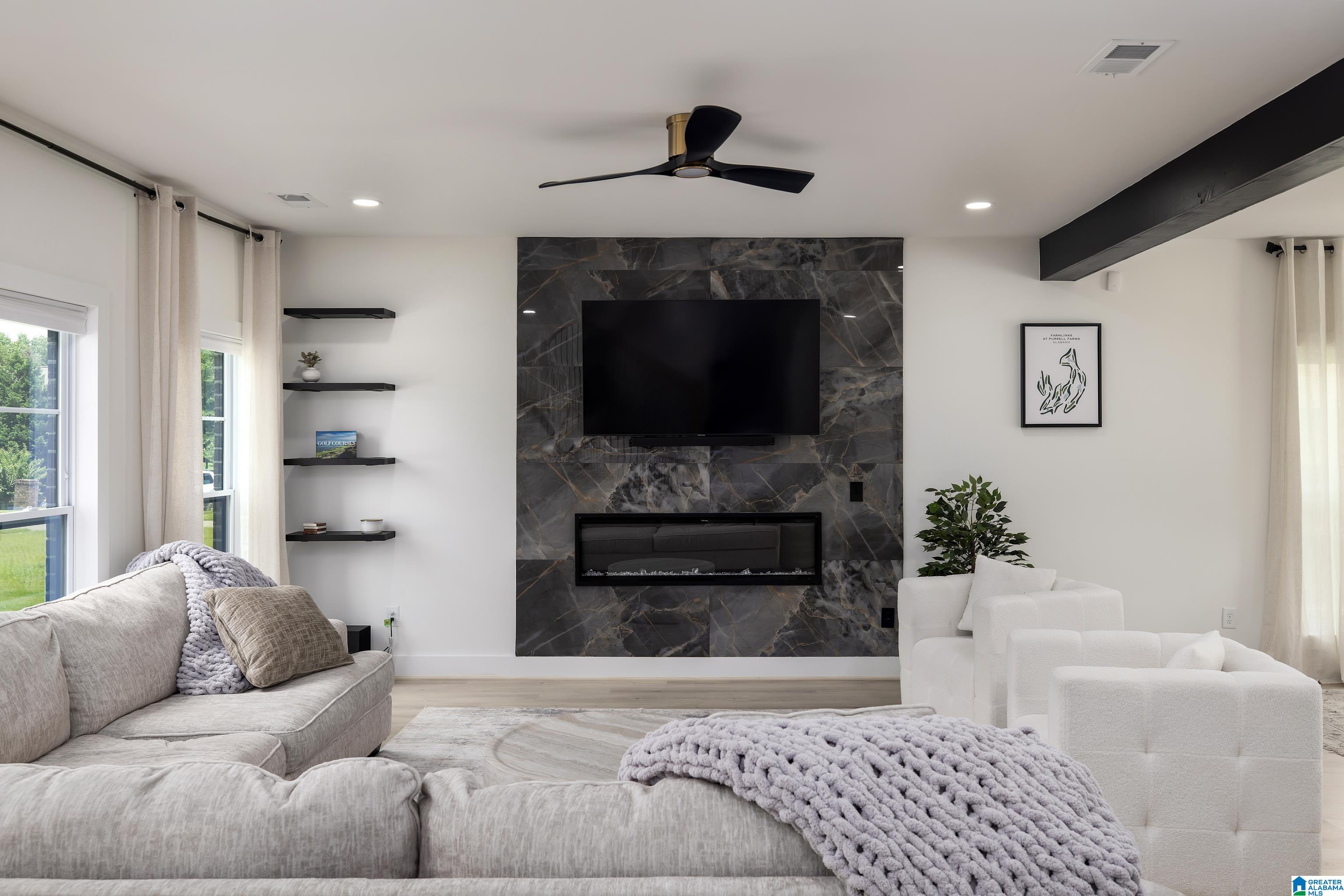 131 JEWELL CIRCLE
