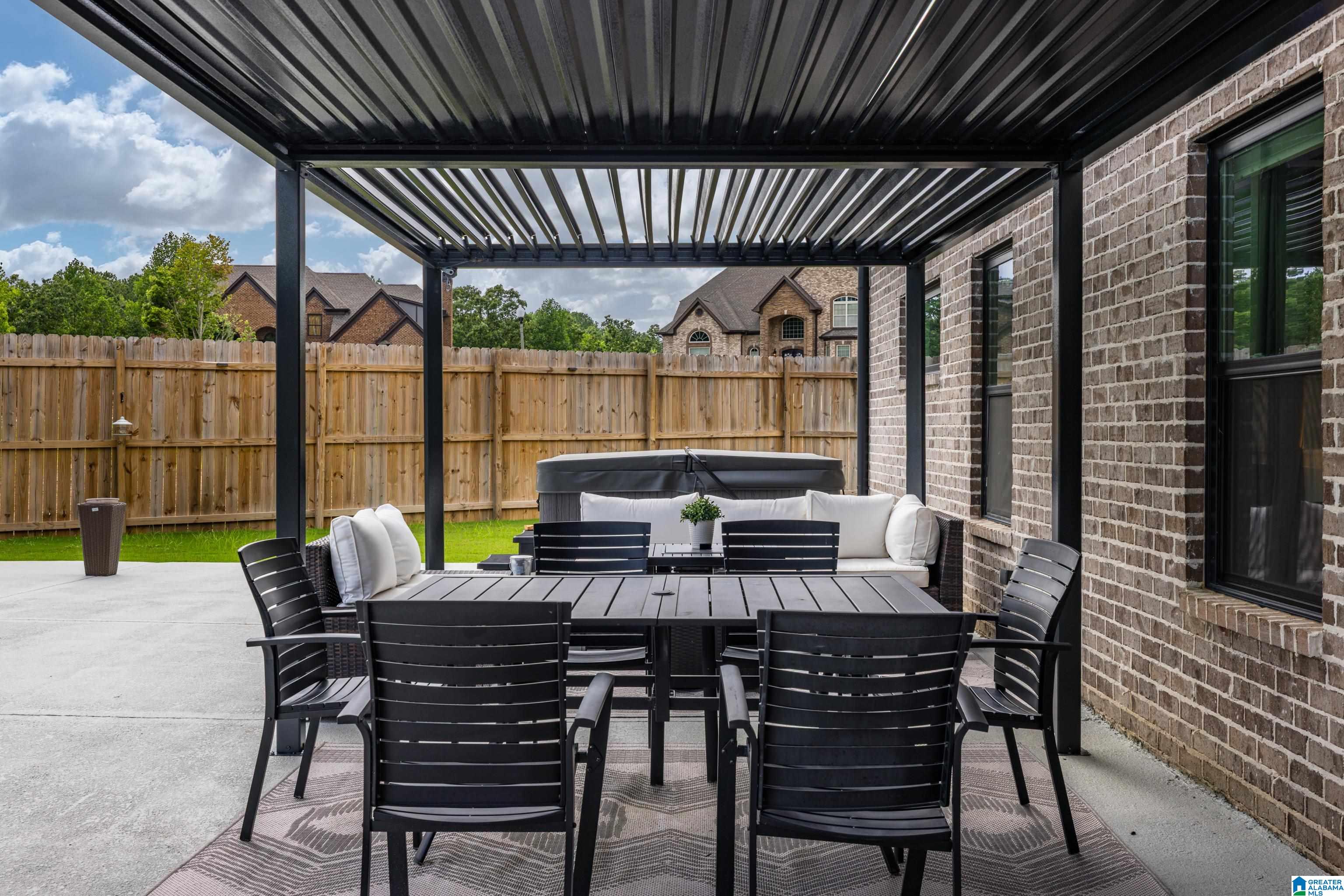 131 JEWELL CIRCLE
