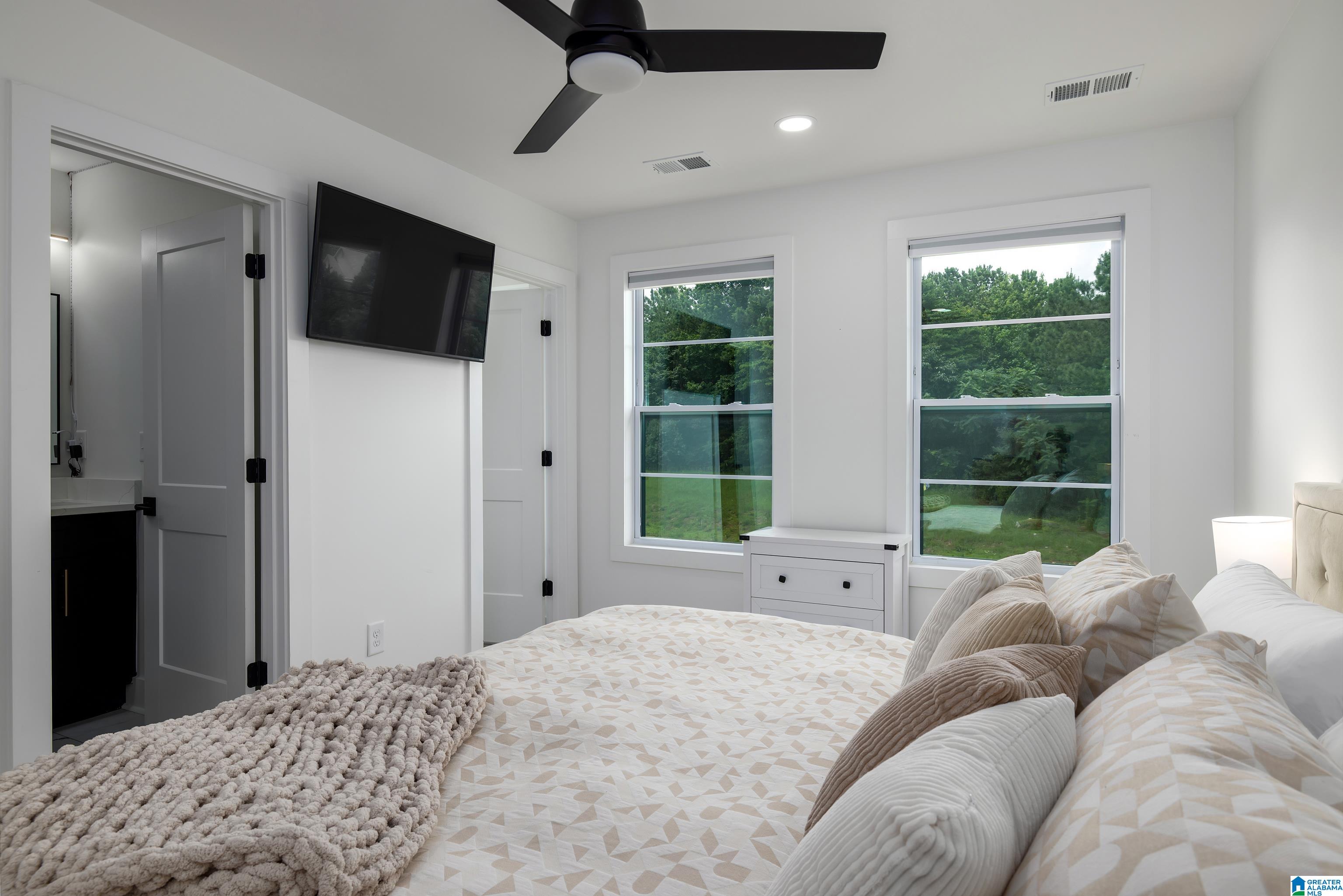 131 JEWELL CIRCLE