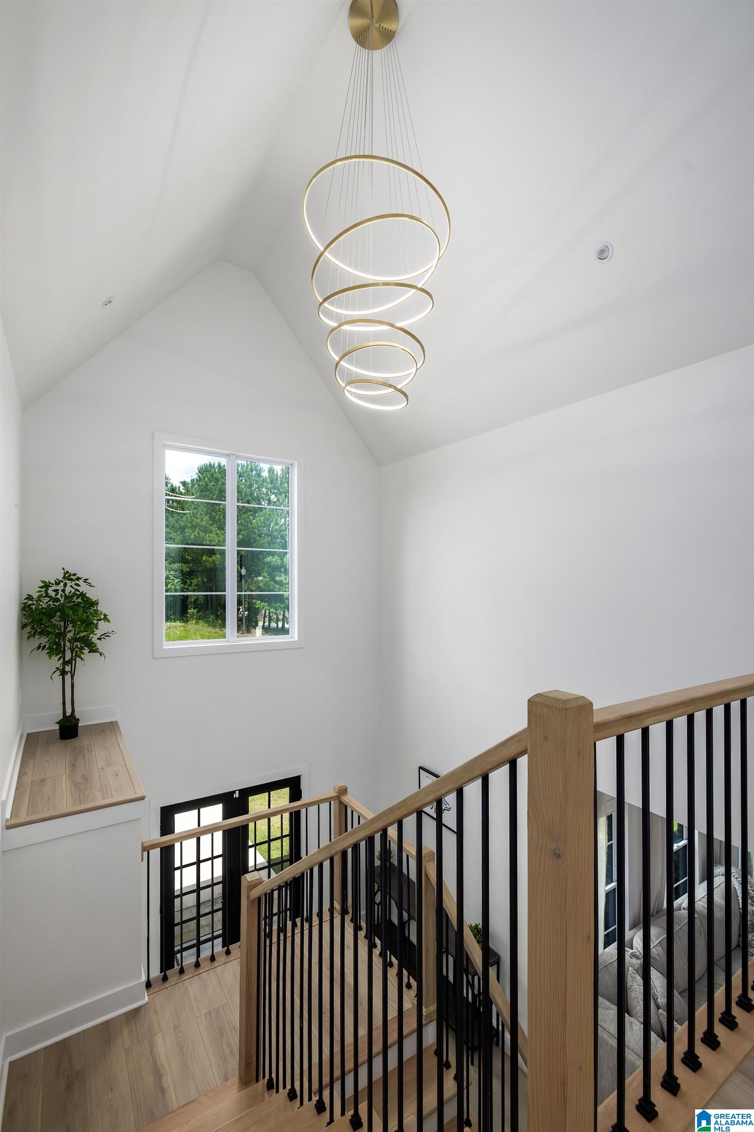 131 JEWELL CIRCLE