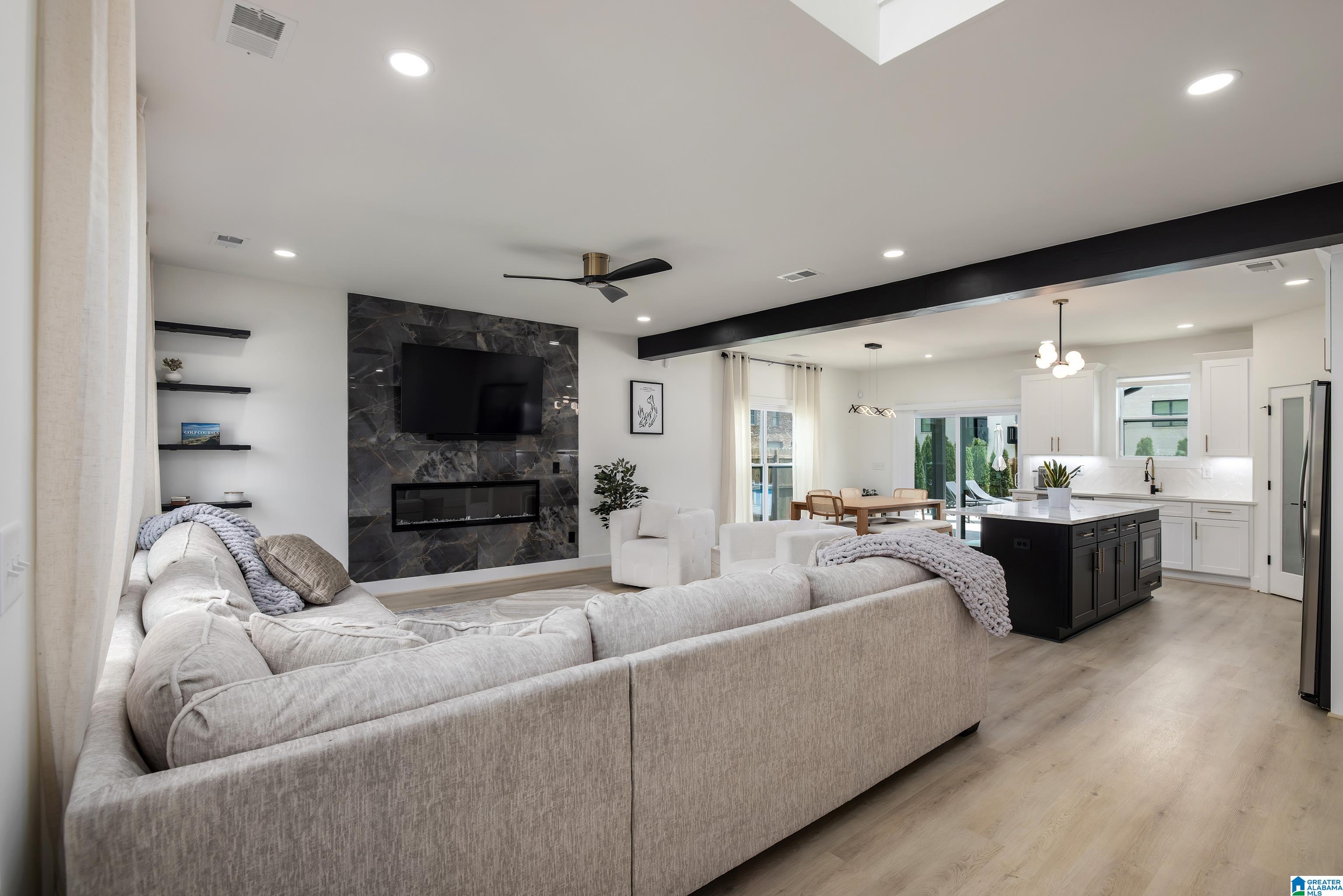 131 JEWELL CIRCLE