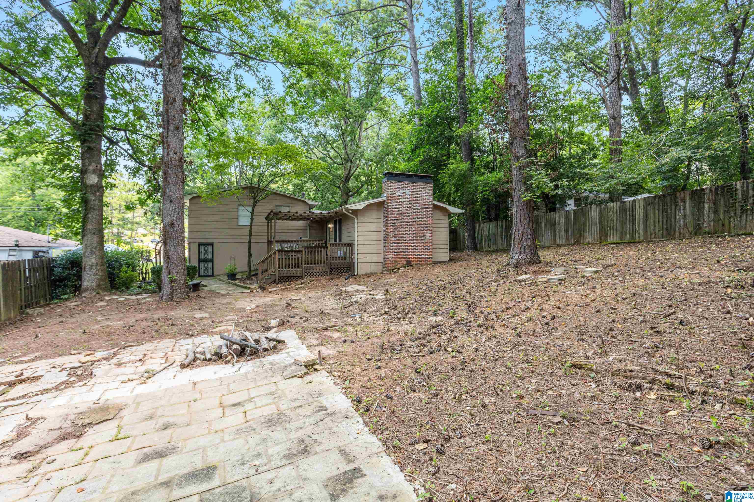 809 SHERWOOD FOREST DRIVE