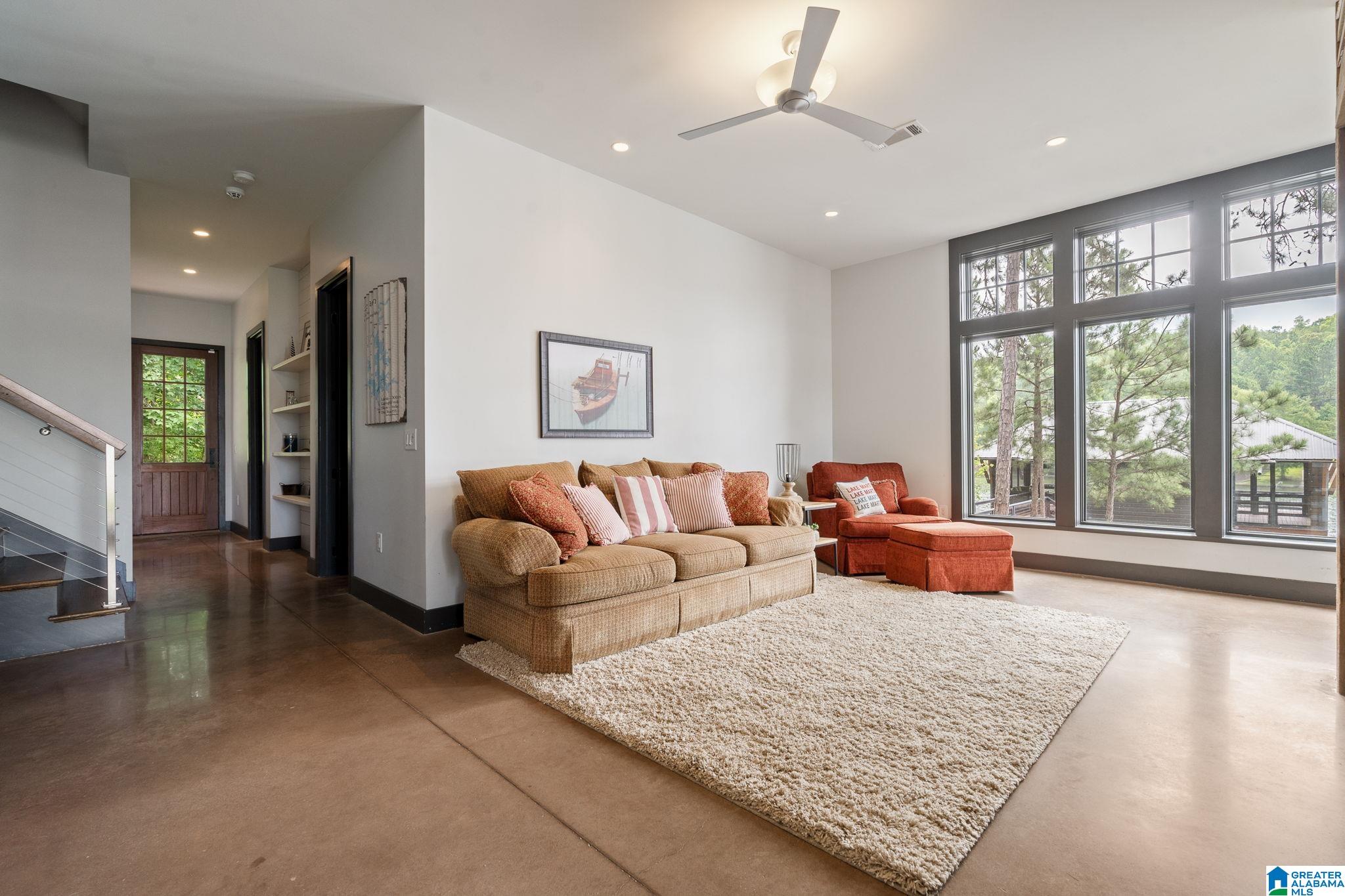 684 AMBER DRIVE