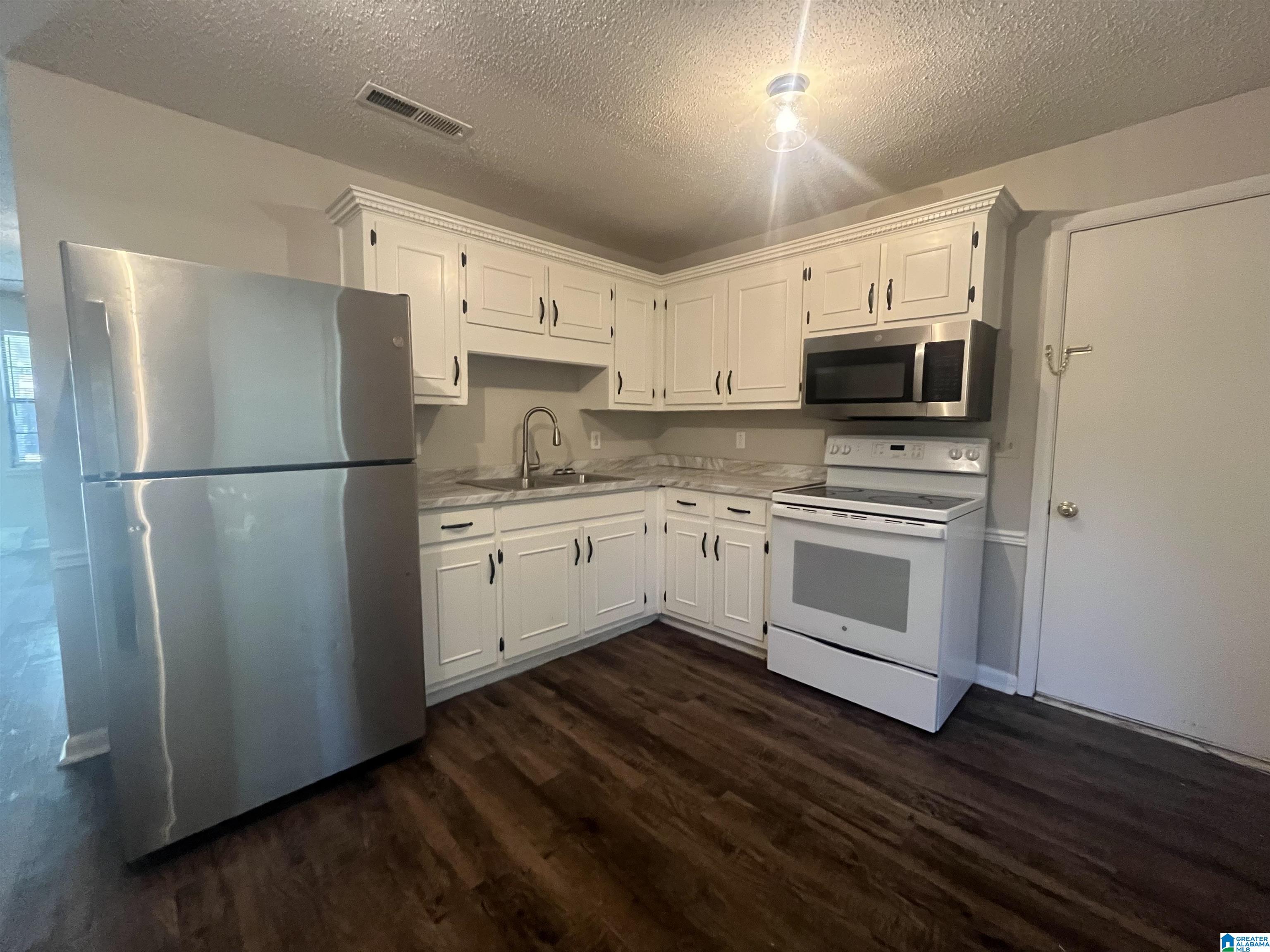 7268 CAMBRIC LANE