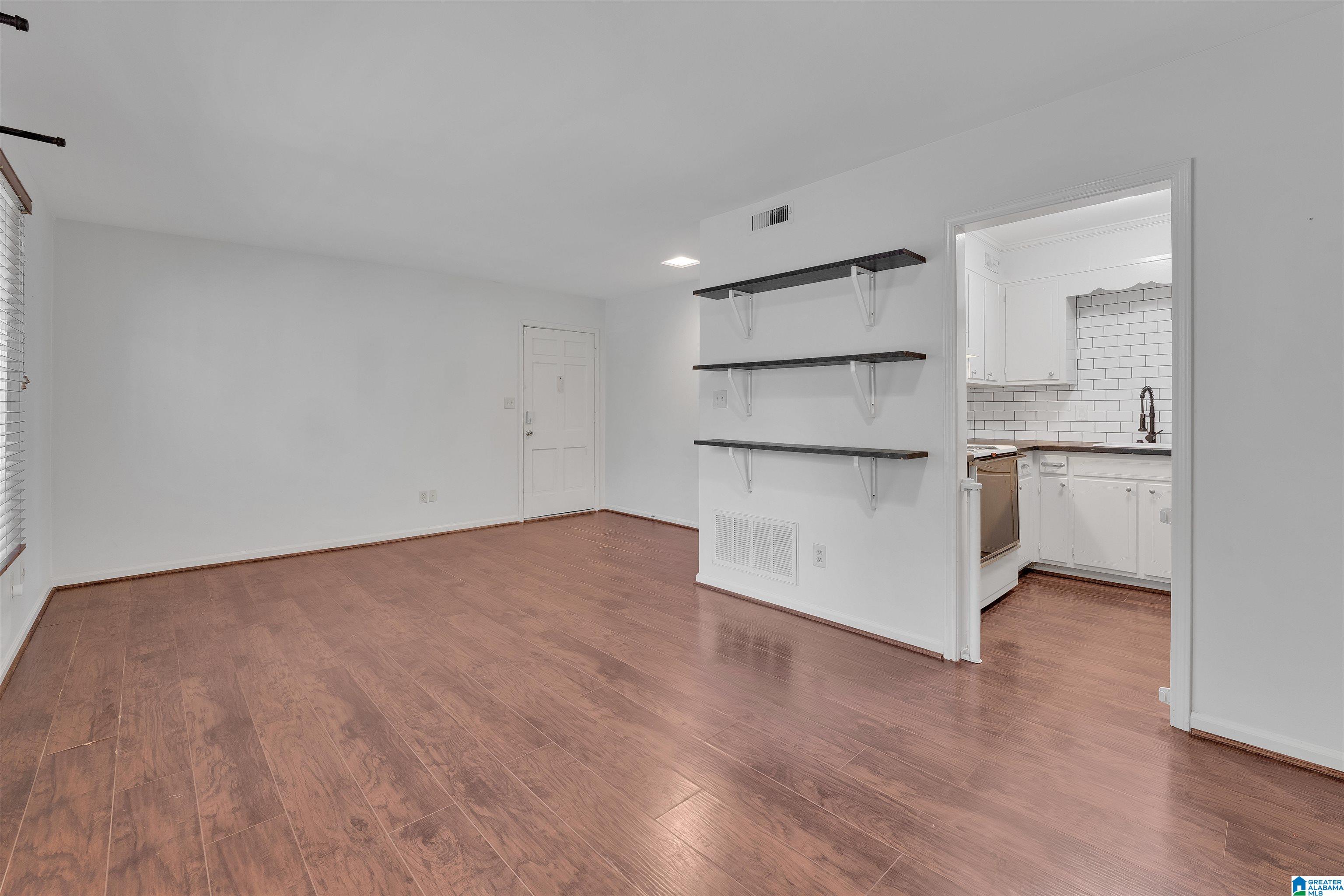 2106 MONTREAT CIRCLE Unit: 2106