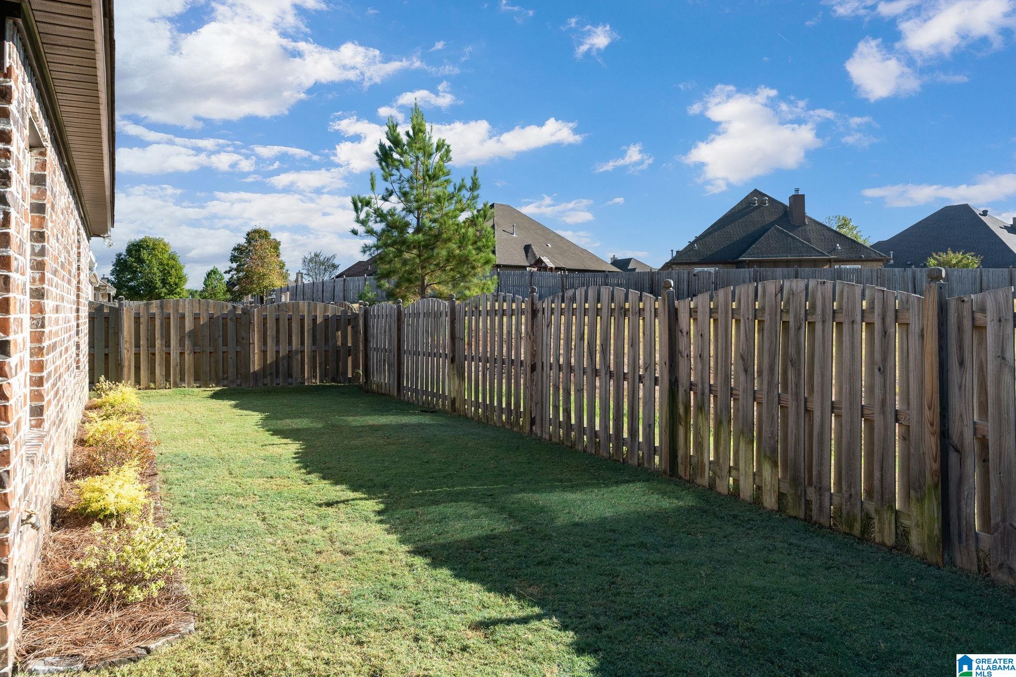 2089 PARK BEND