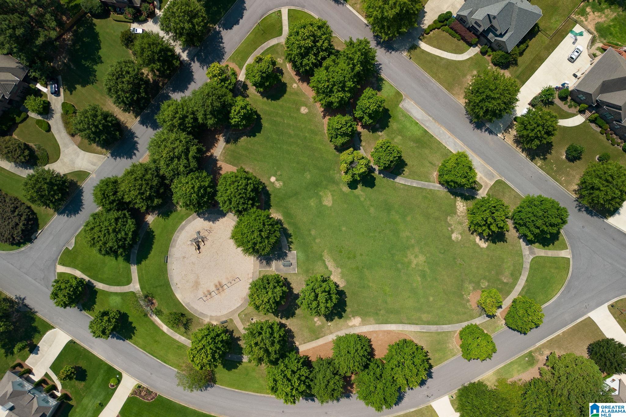 2089 PARK BEND
