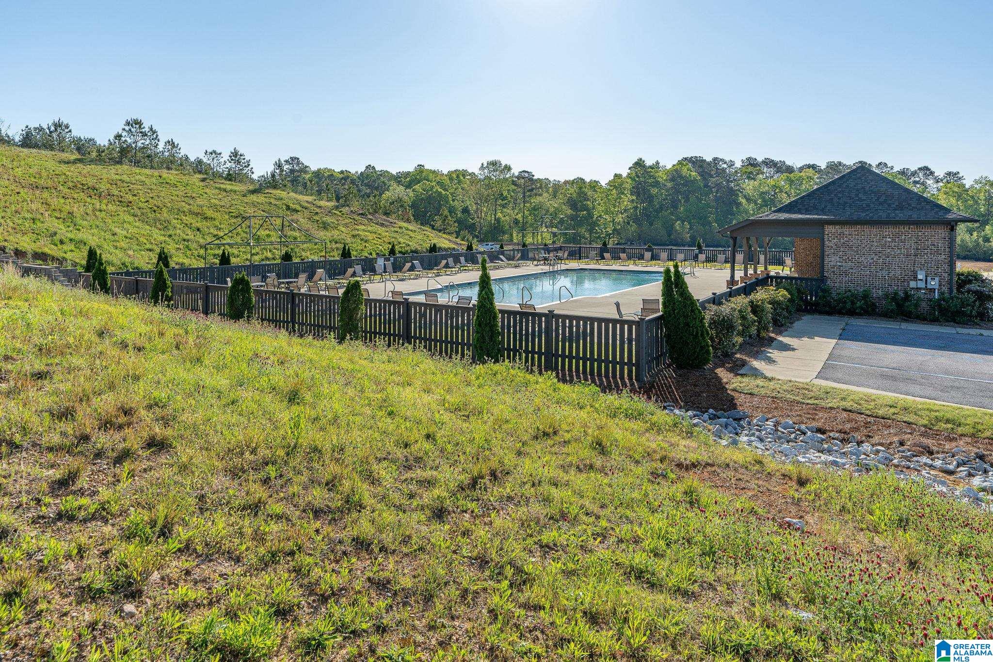 2089 PARK BEND