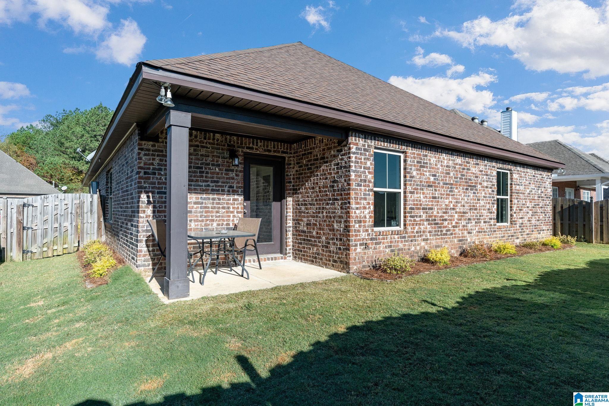 2089 PARK BEND