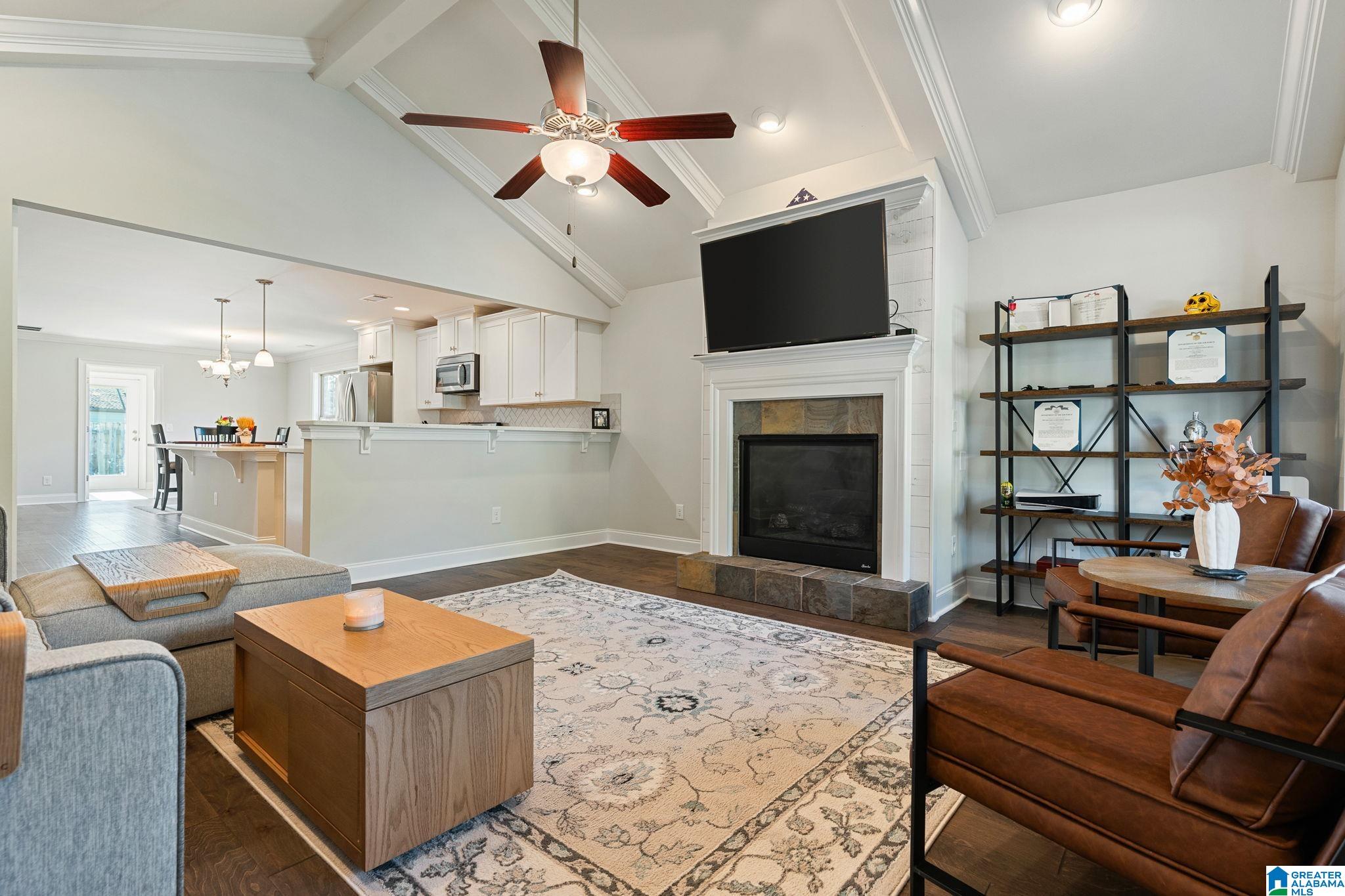 2089 PARK BEND