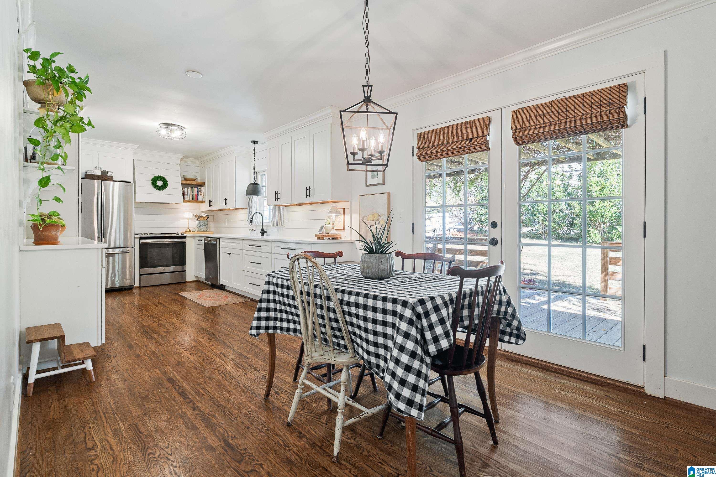1400 HOLLY OAK DRIVE