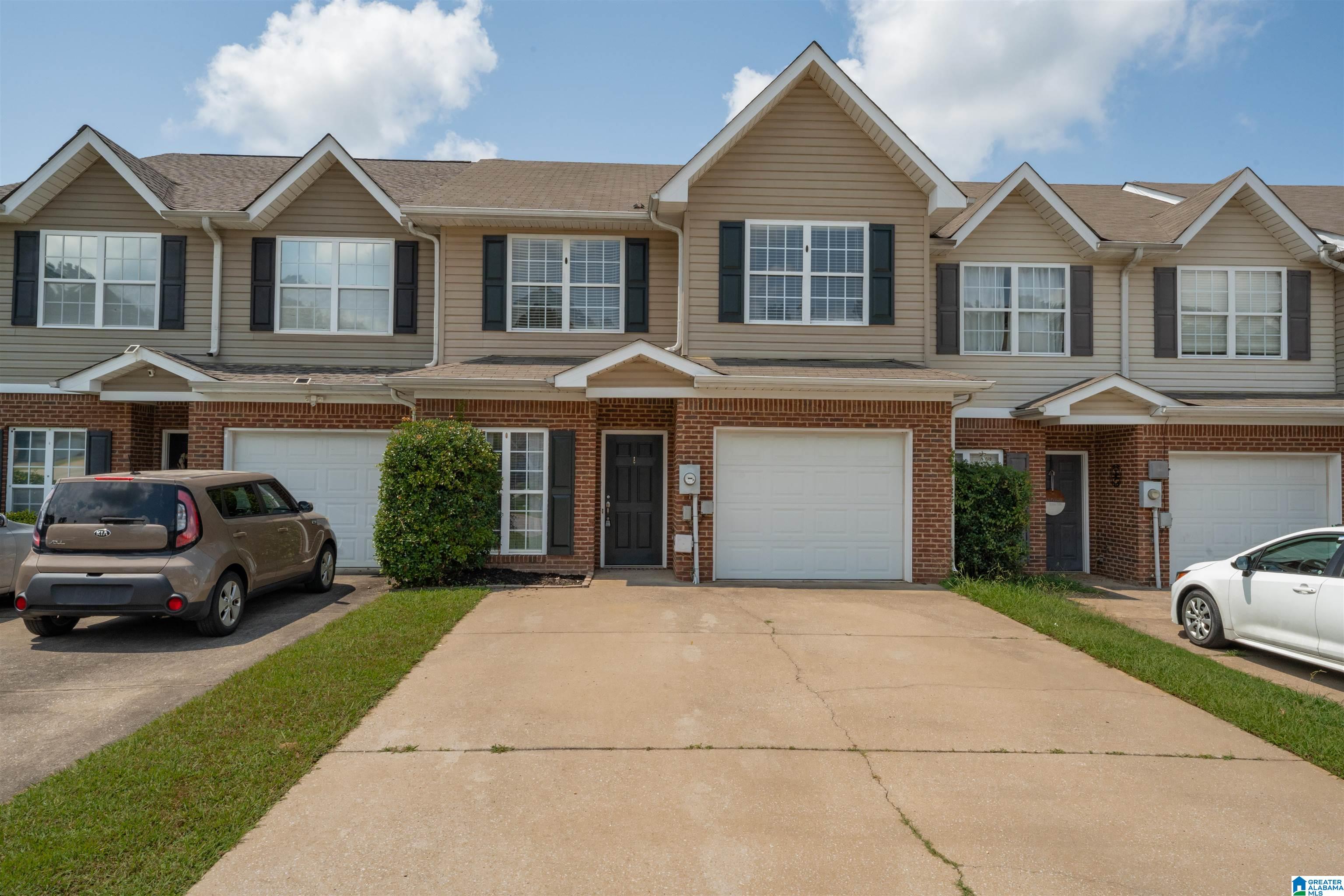 2320 CROWNS LANE