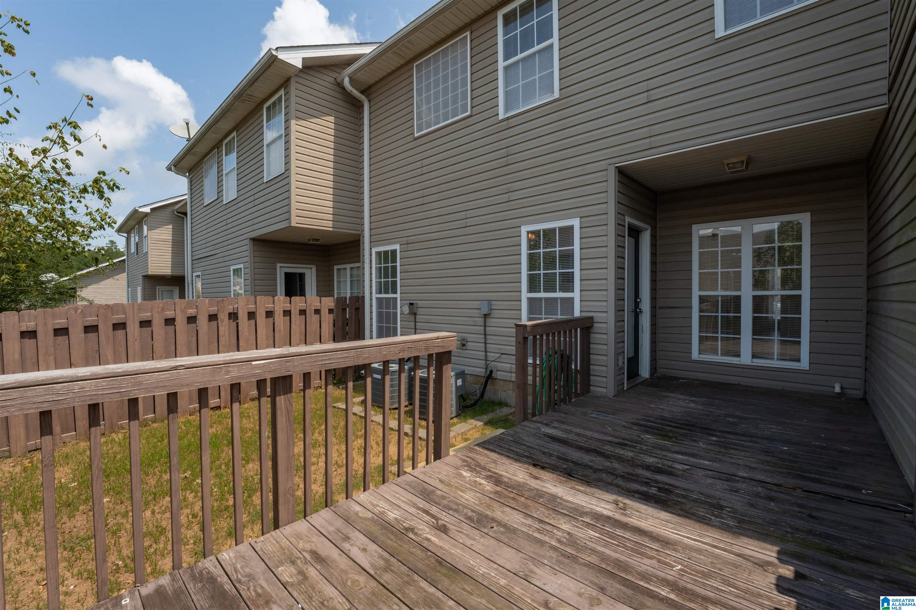 2320 CROWNS LANE