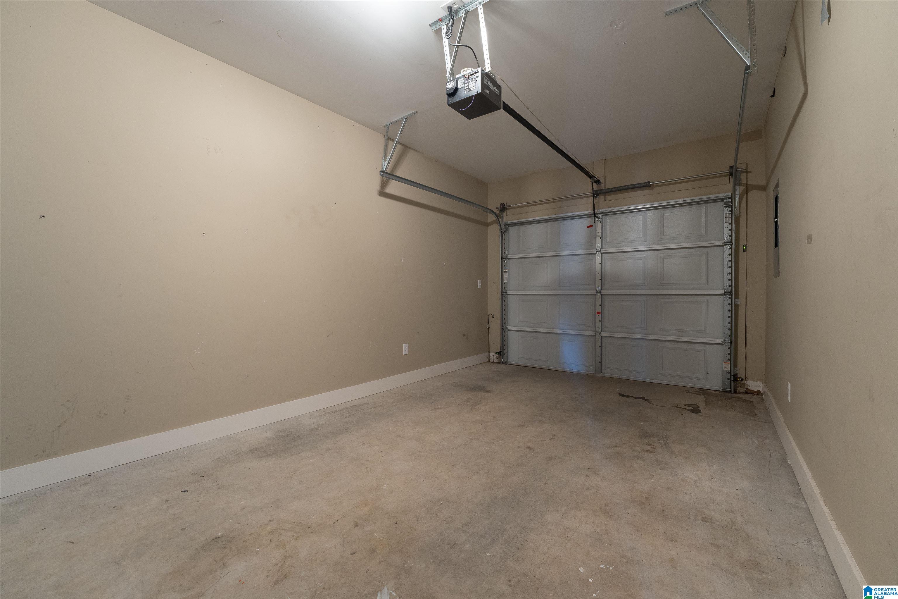 2320 CROWNS LANE