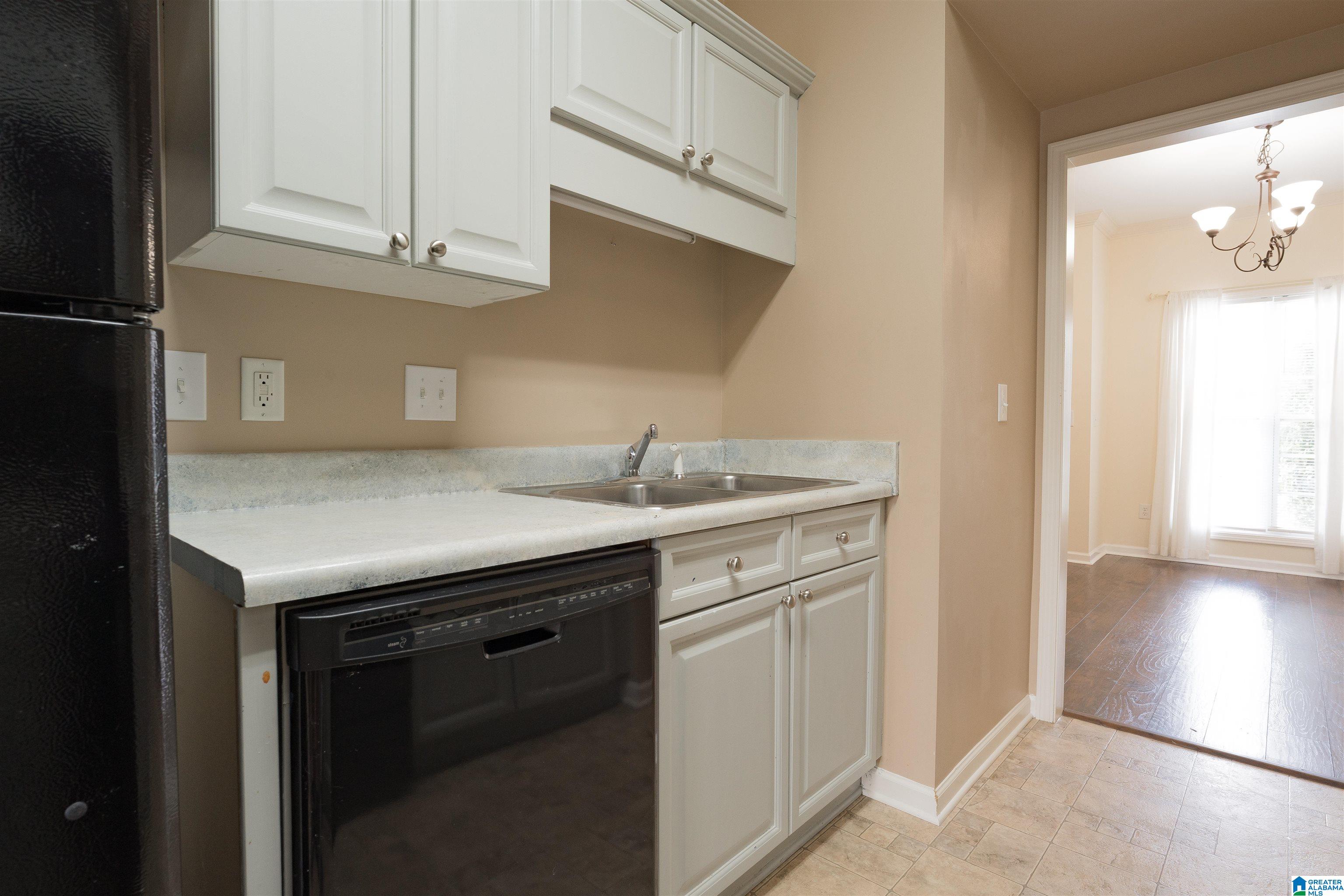 2320 CROWNS LANE