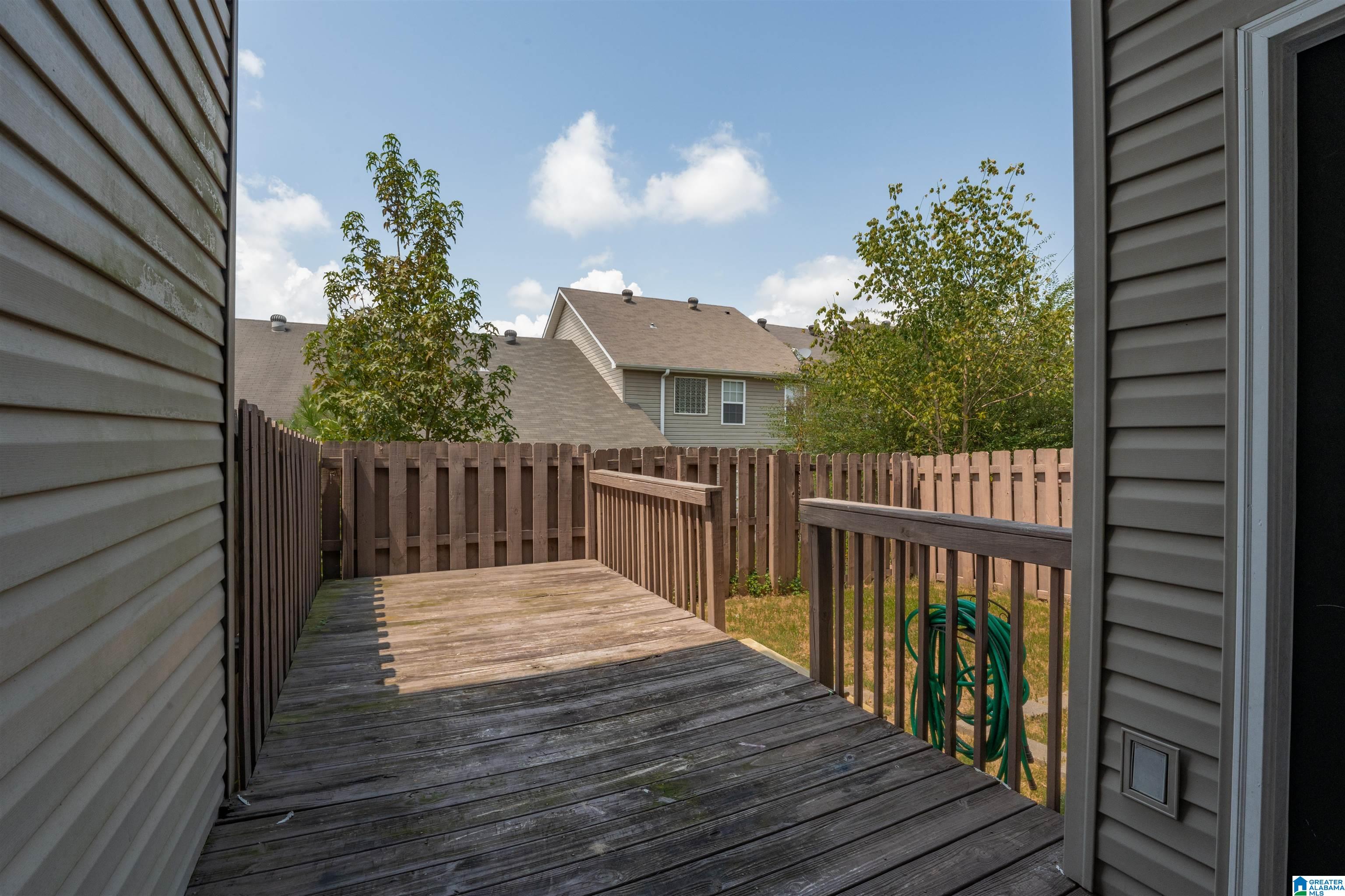 2320 CROWNS LANE