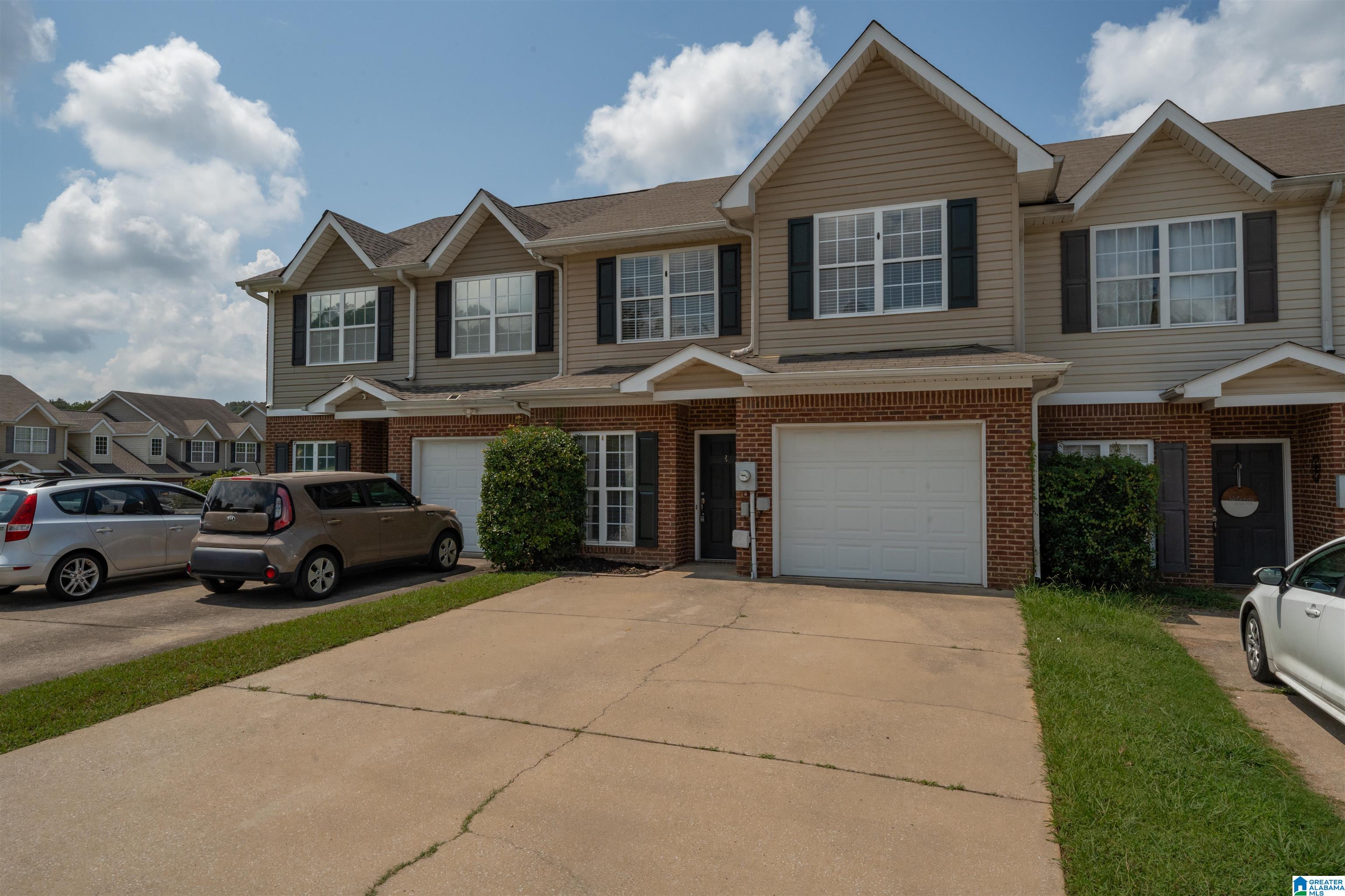 2320 CROWNS LANE