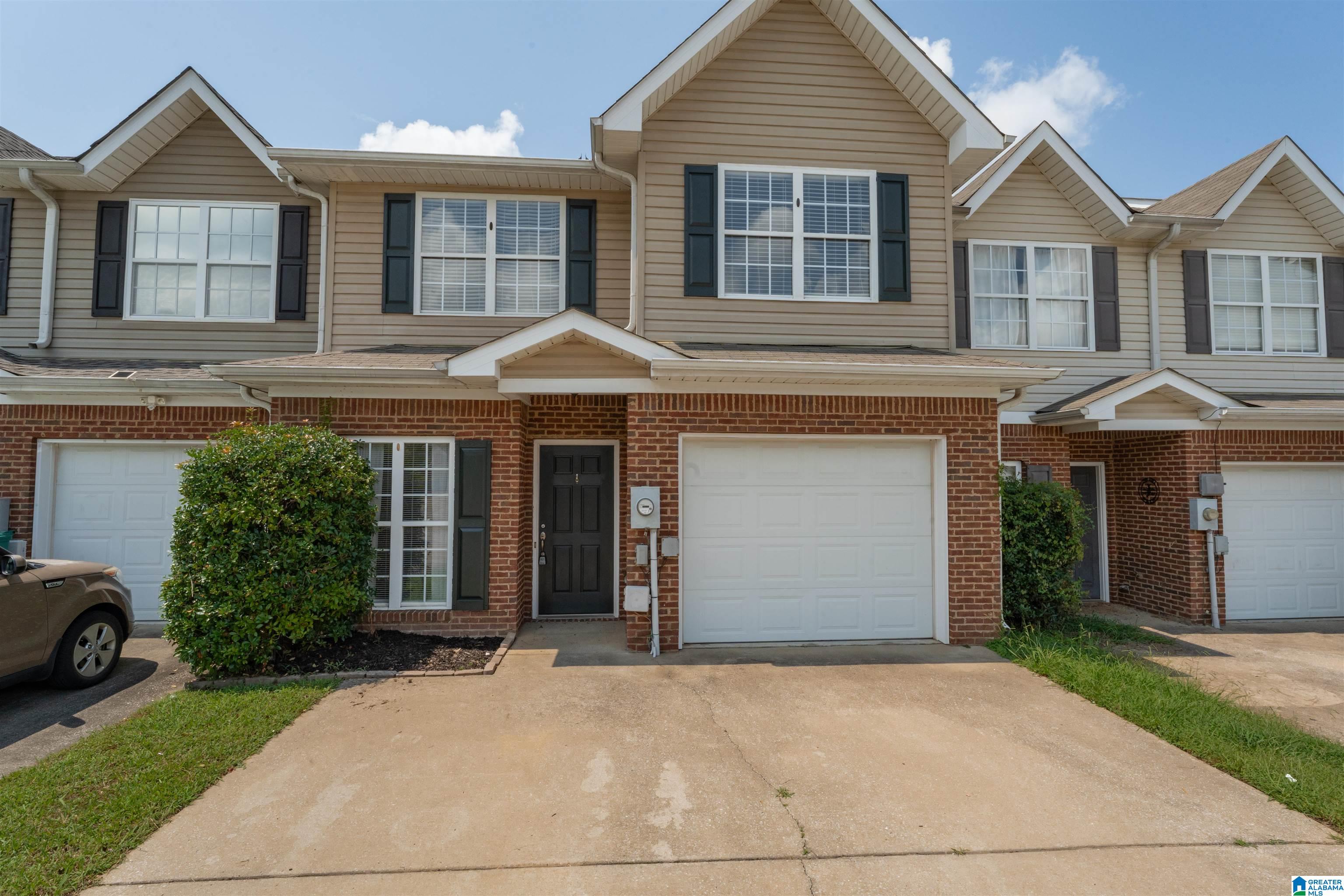 2320 CROWNS LANE