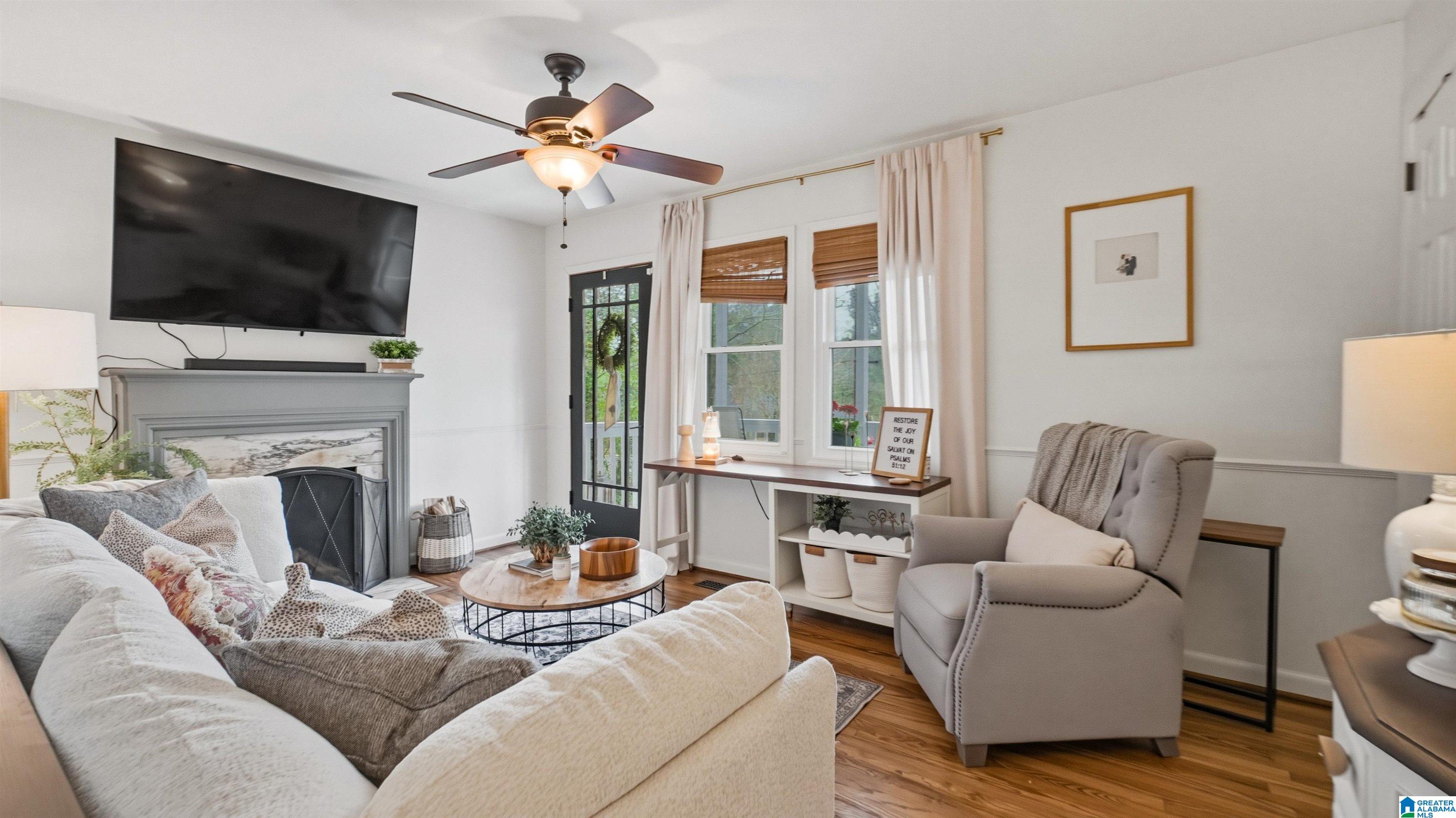 2125 BROOKVIEW DRIVE