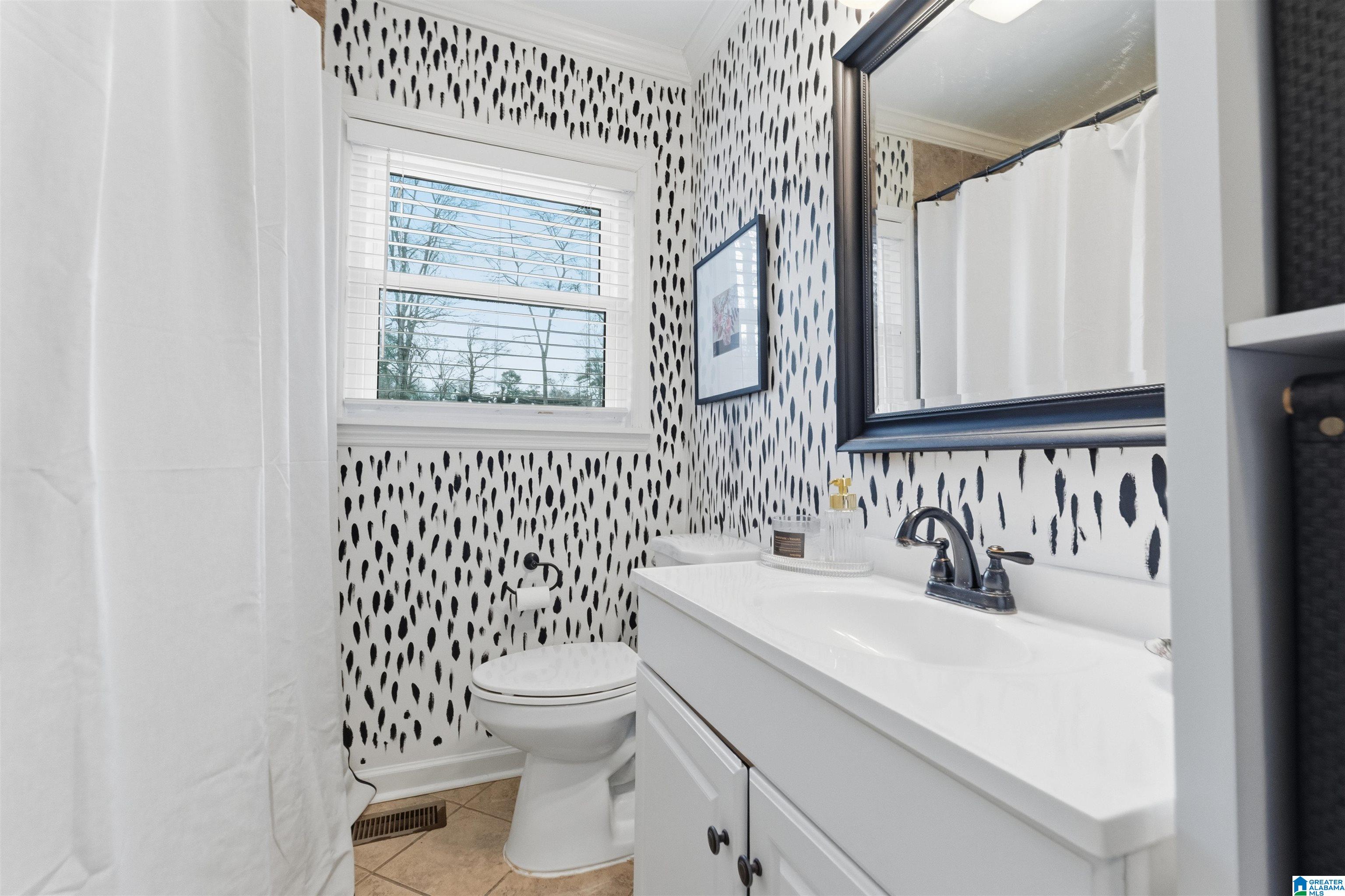 2125 BROOKVIEW DRIVE